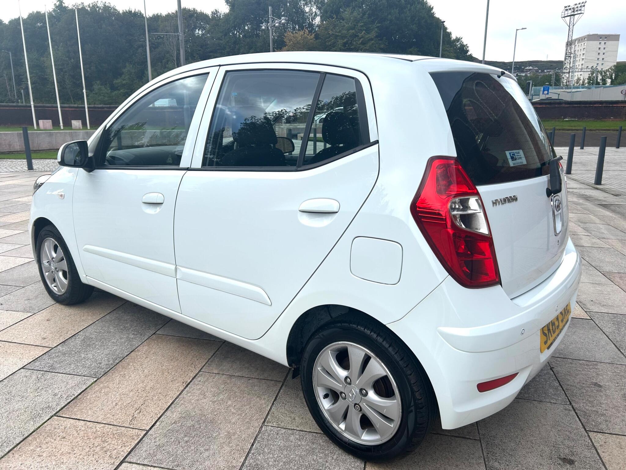 Hyundai I10 view 4