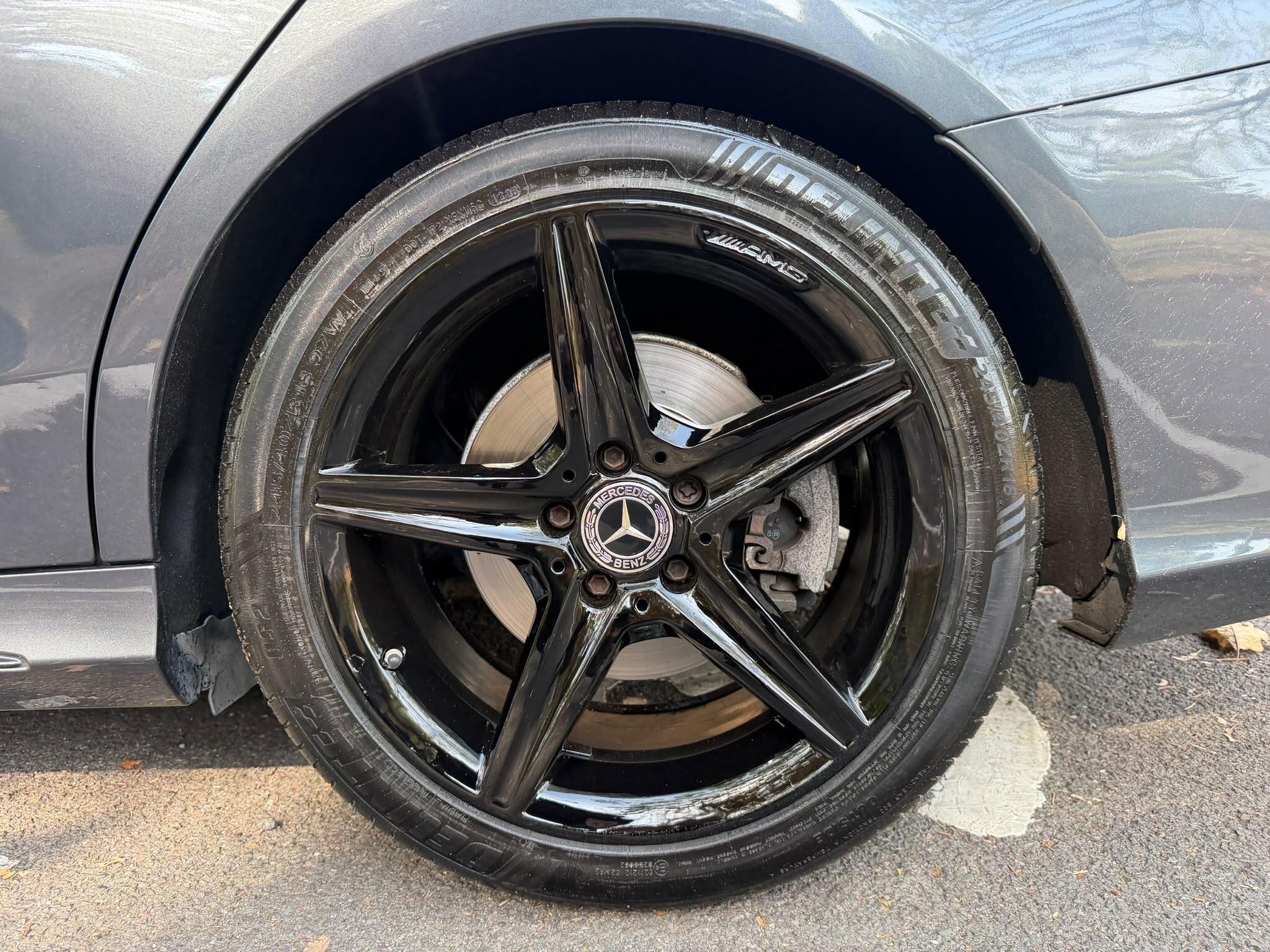 Mercedes-Benz C-Class view 31