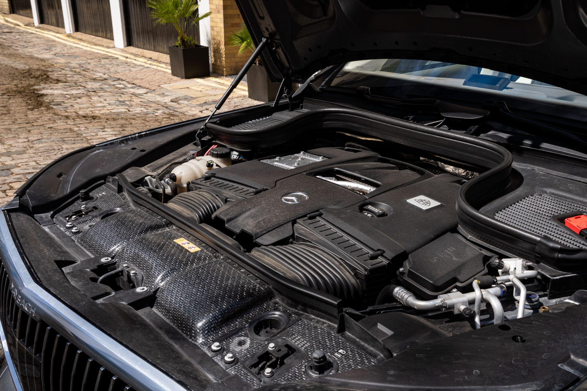 Mercedes-Benz GLS view 24
