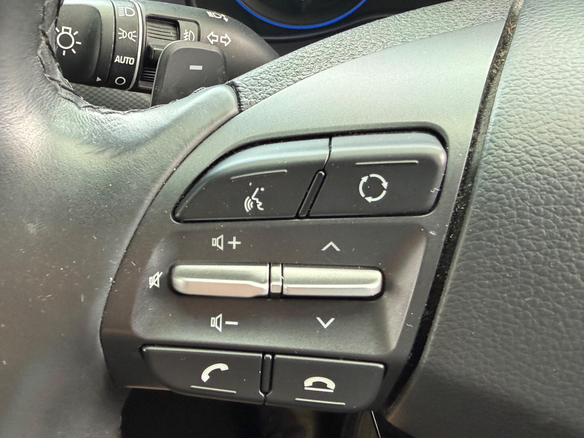 Hyundai Kona view 30