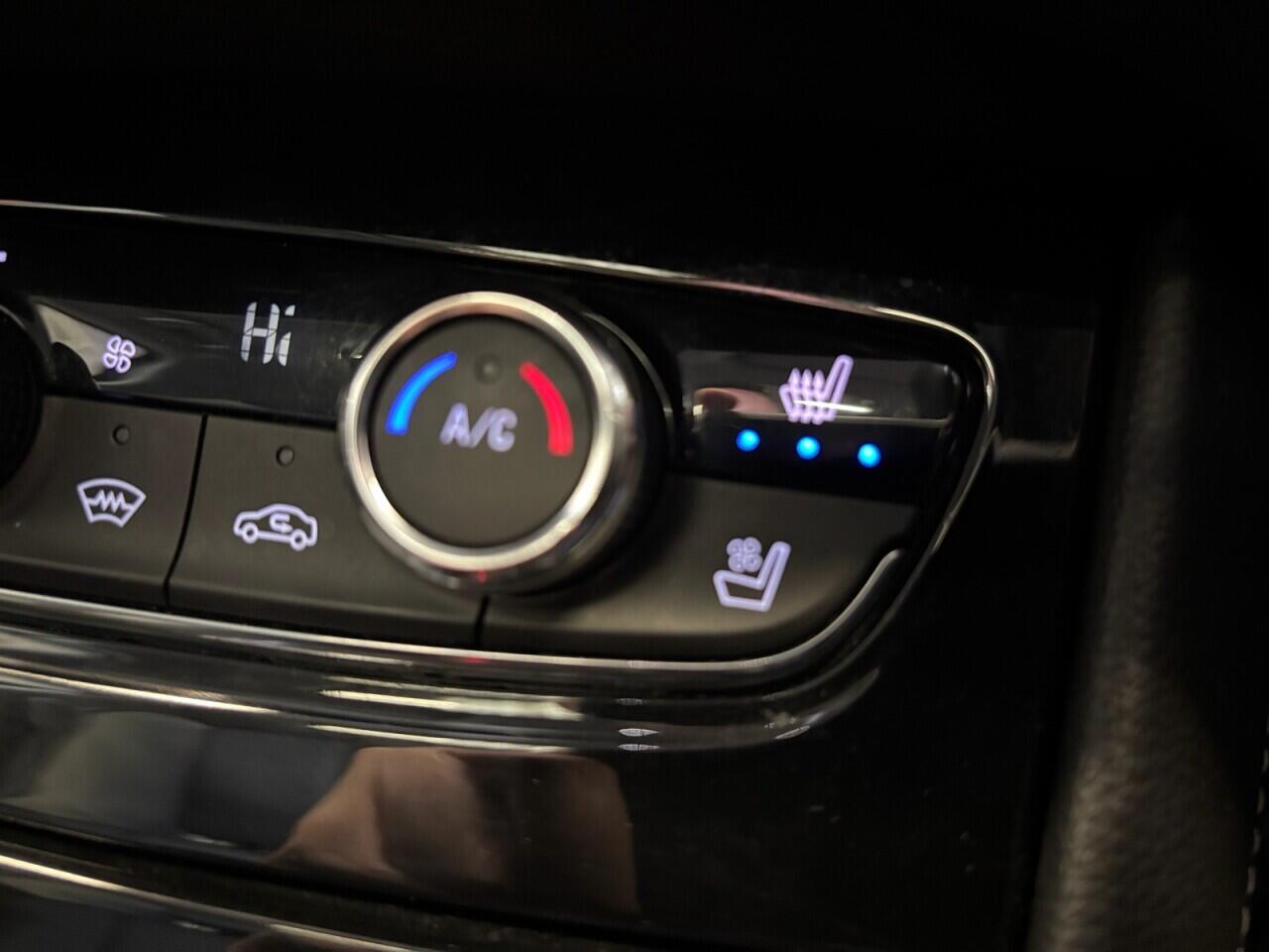 Vauxhall Grandland X view 34
