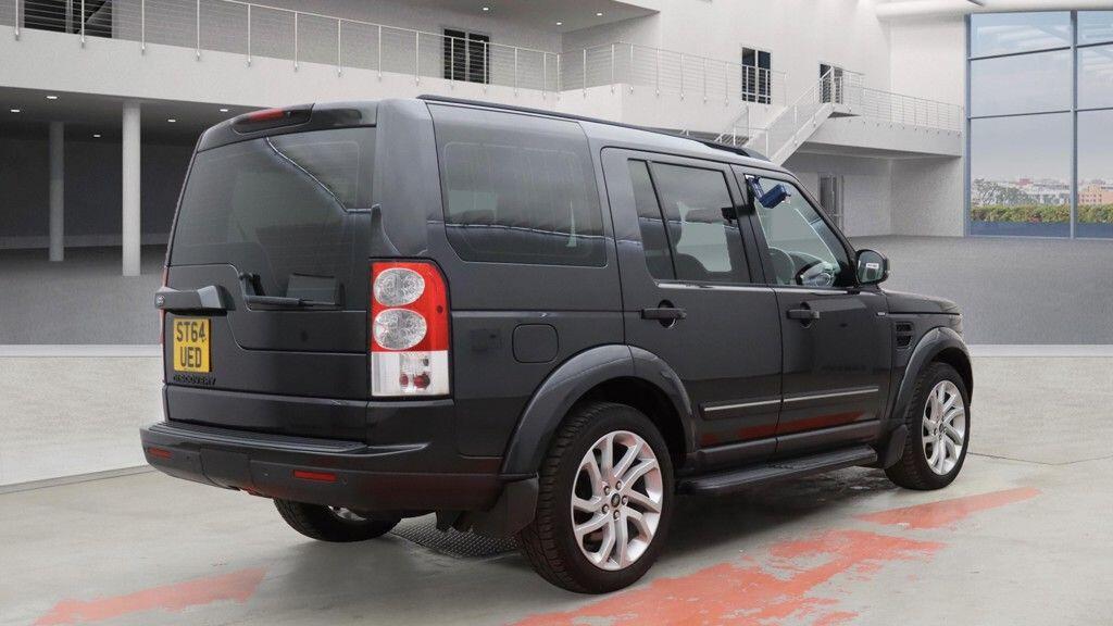 Land Rover Discovery 4 view 9