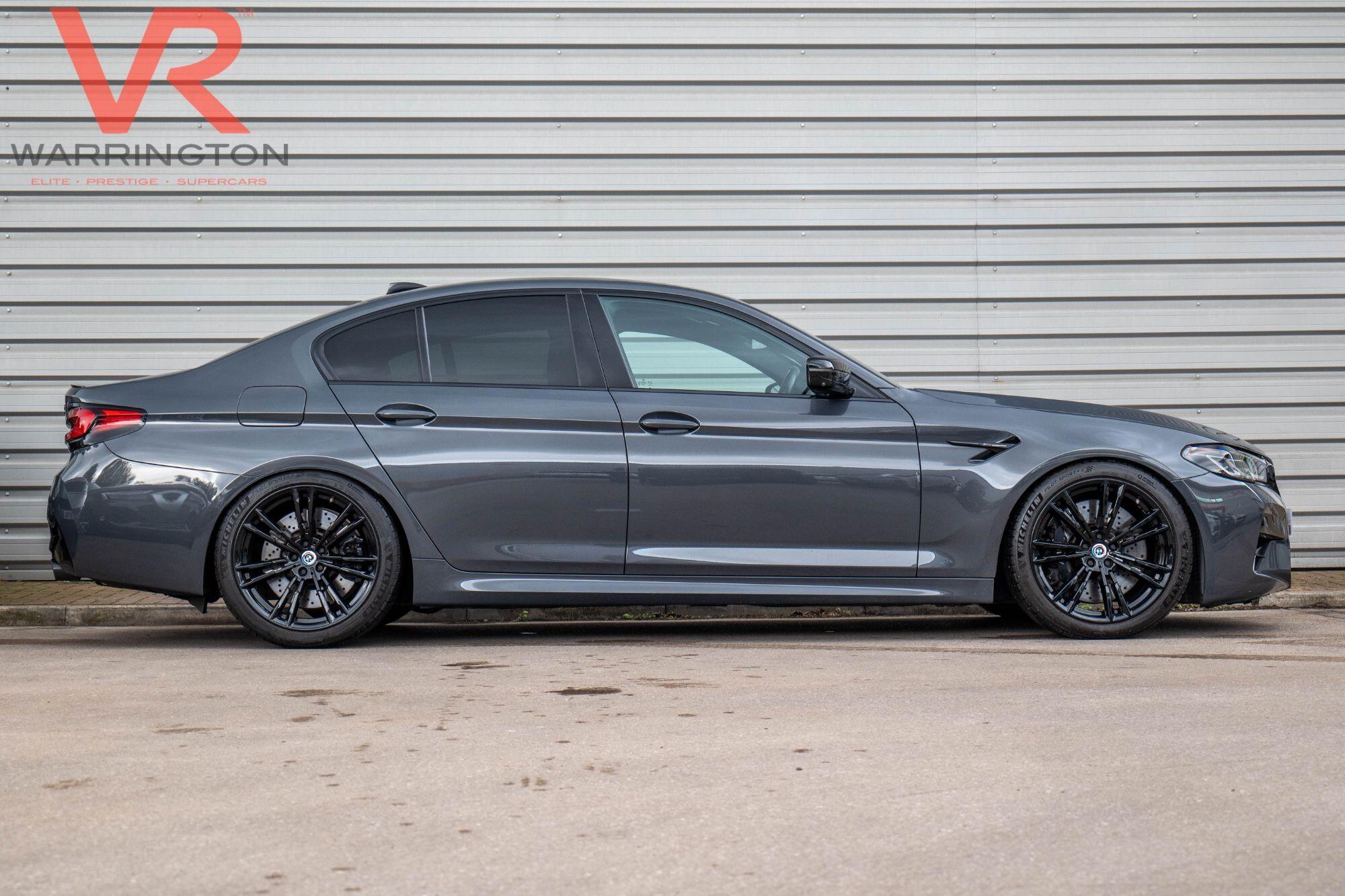 BMW M5 view 19