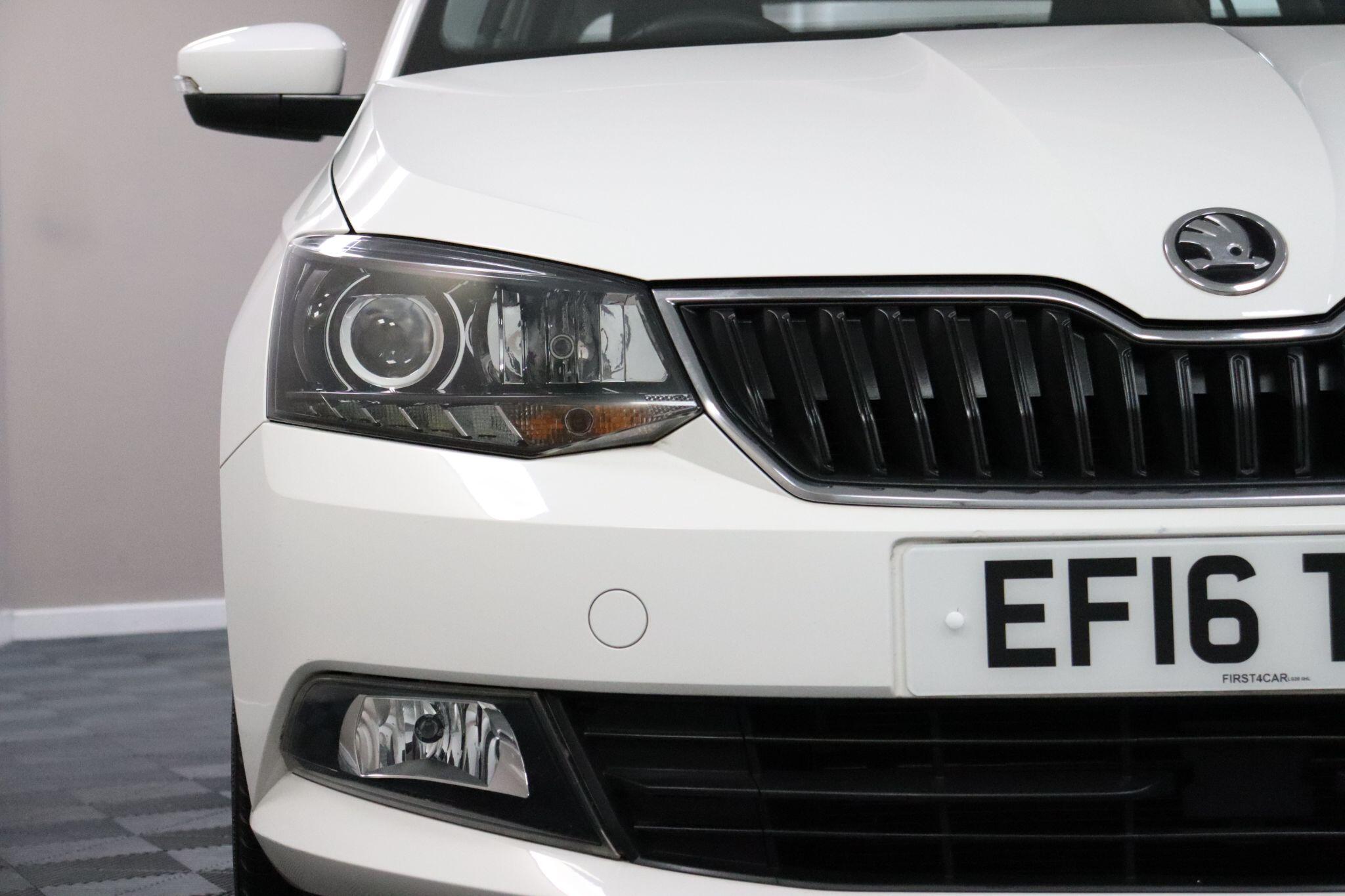 Skoda Fabia view 25