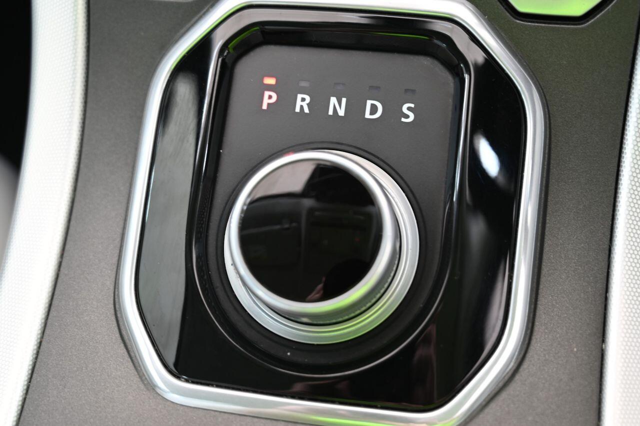 Land Rover Range Rover Evoque view 28