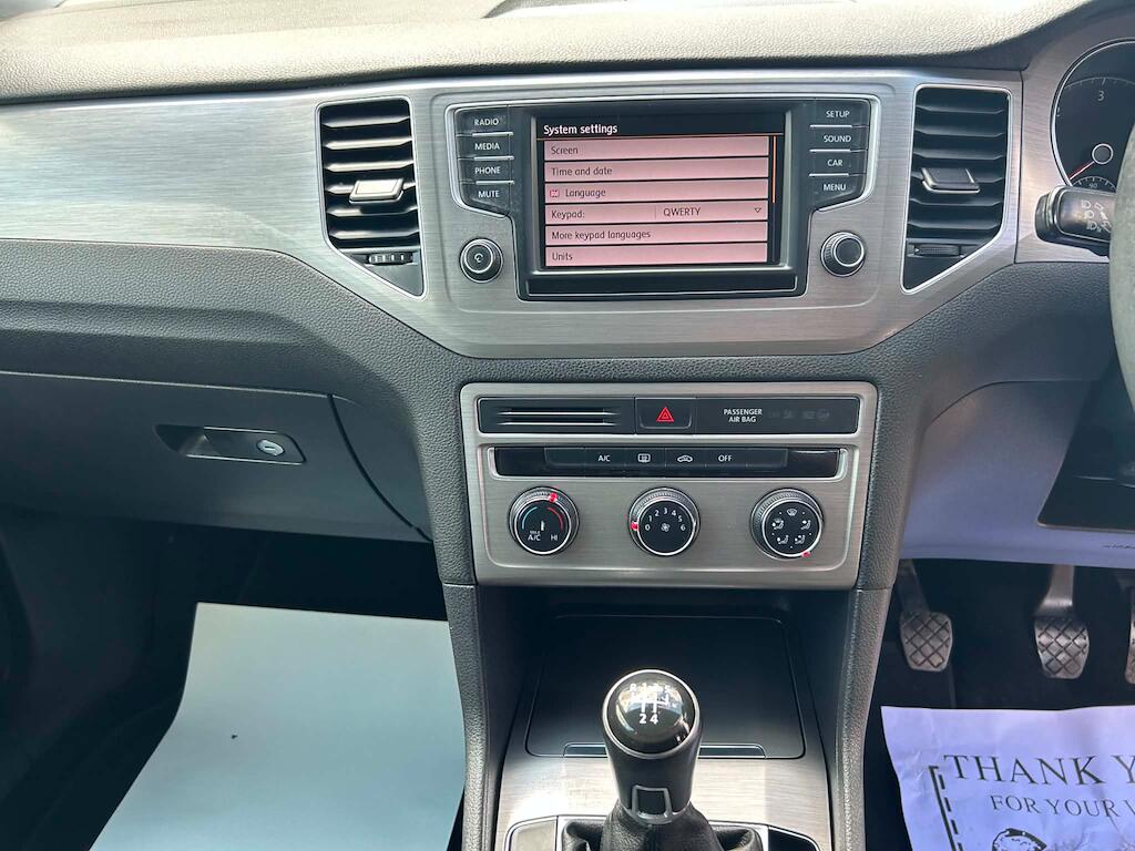 Volkswagen Golf Sportsvan view 10