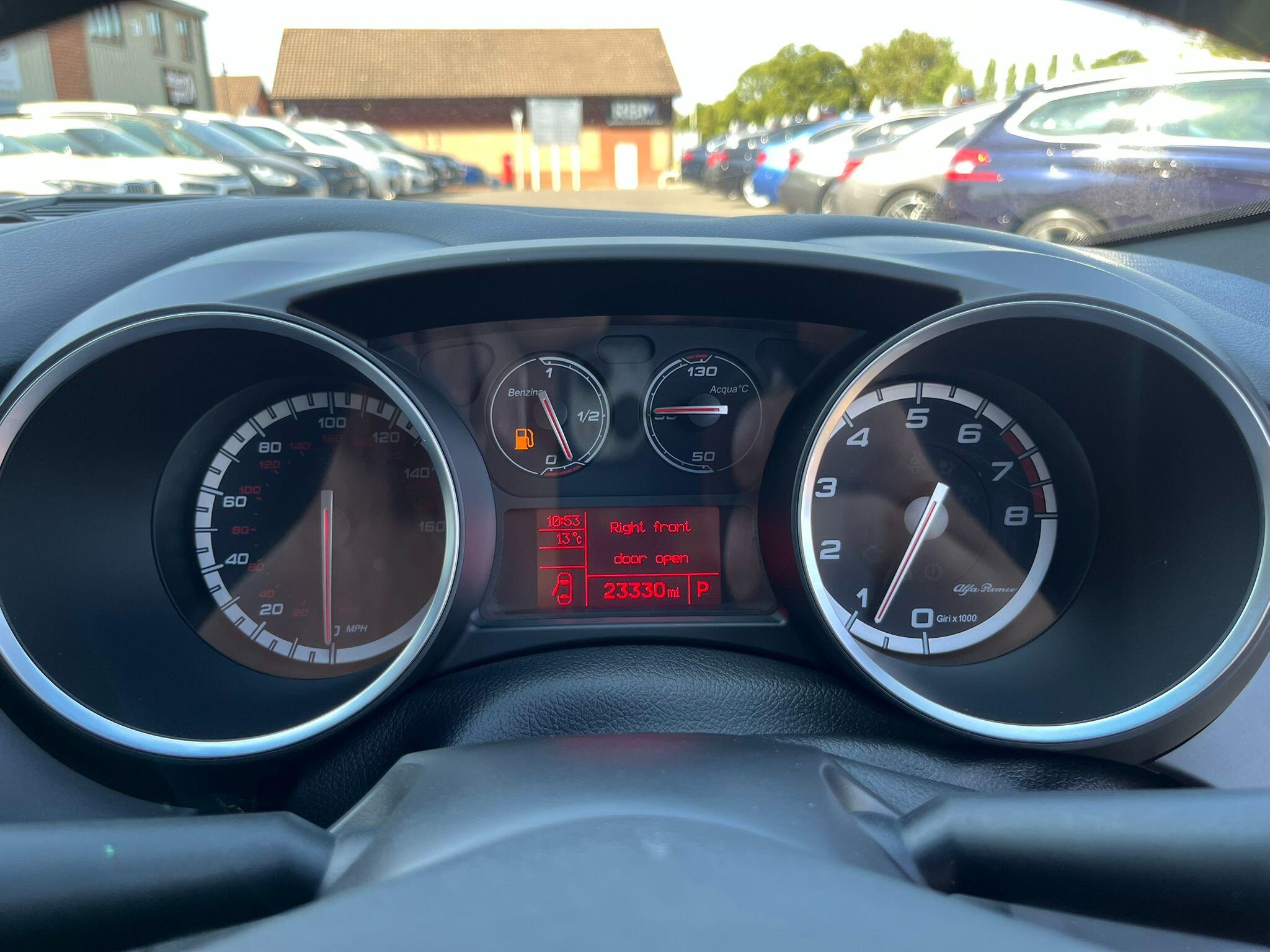 Alfa Romeo Giulietta view 16