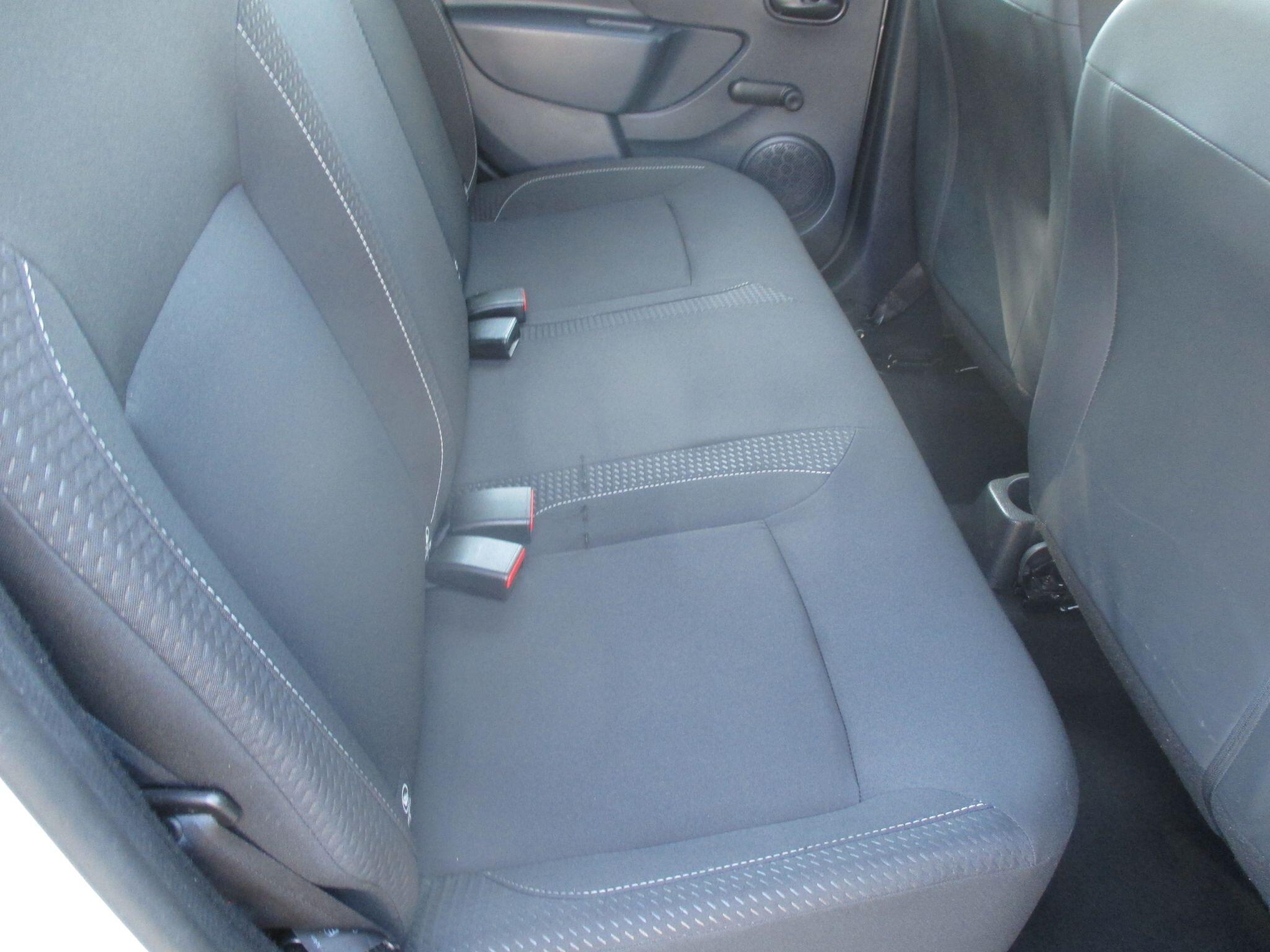 Dacia Sandero view 25