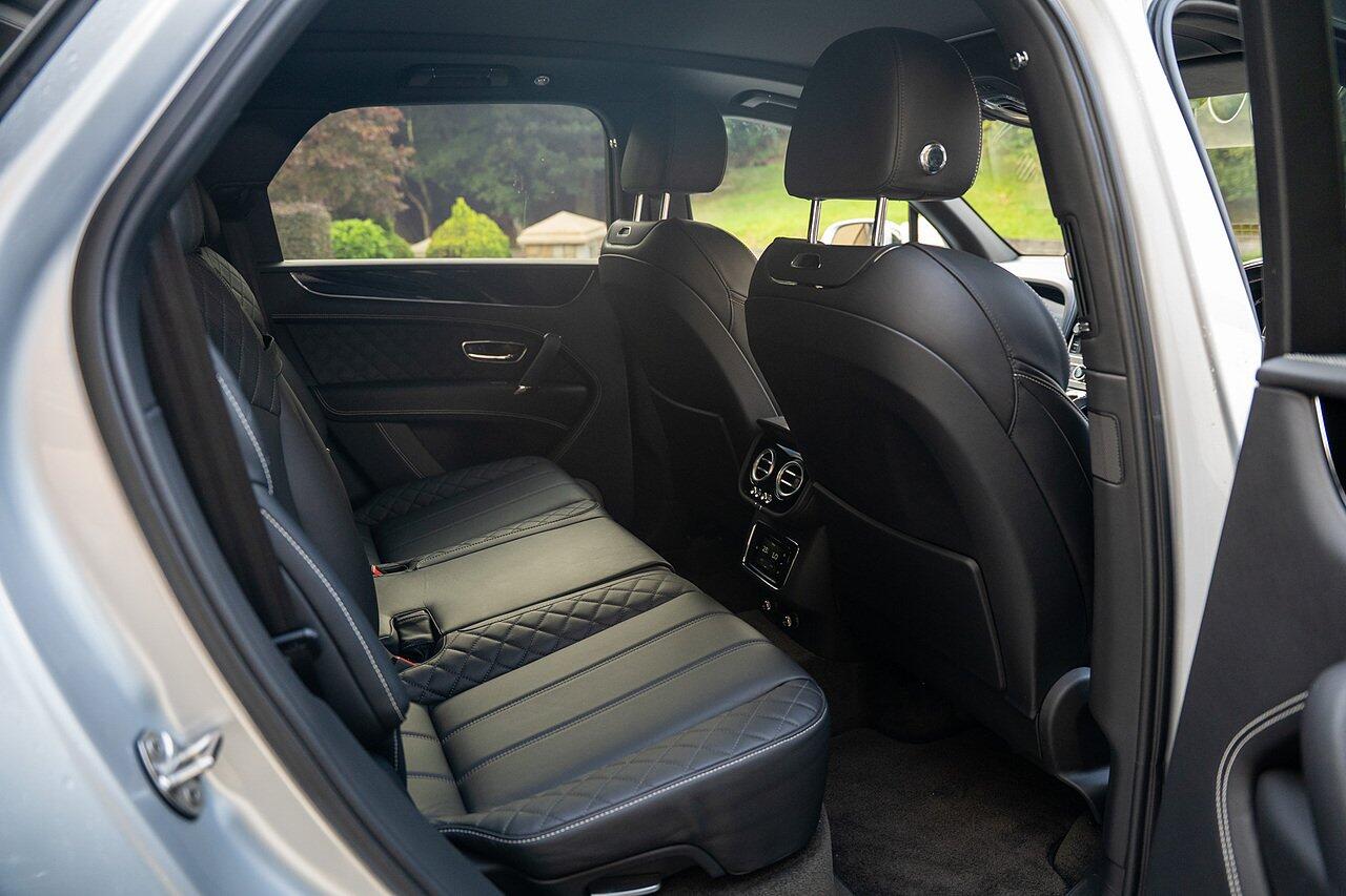 Bentley Bentayga view 66