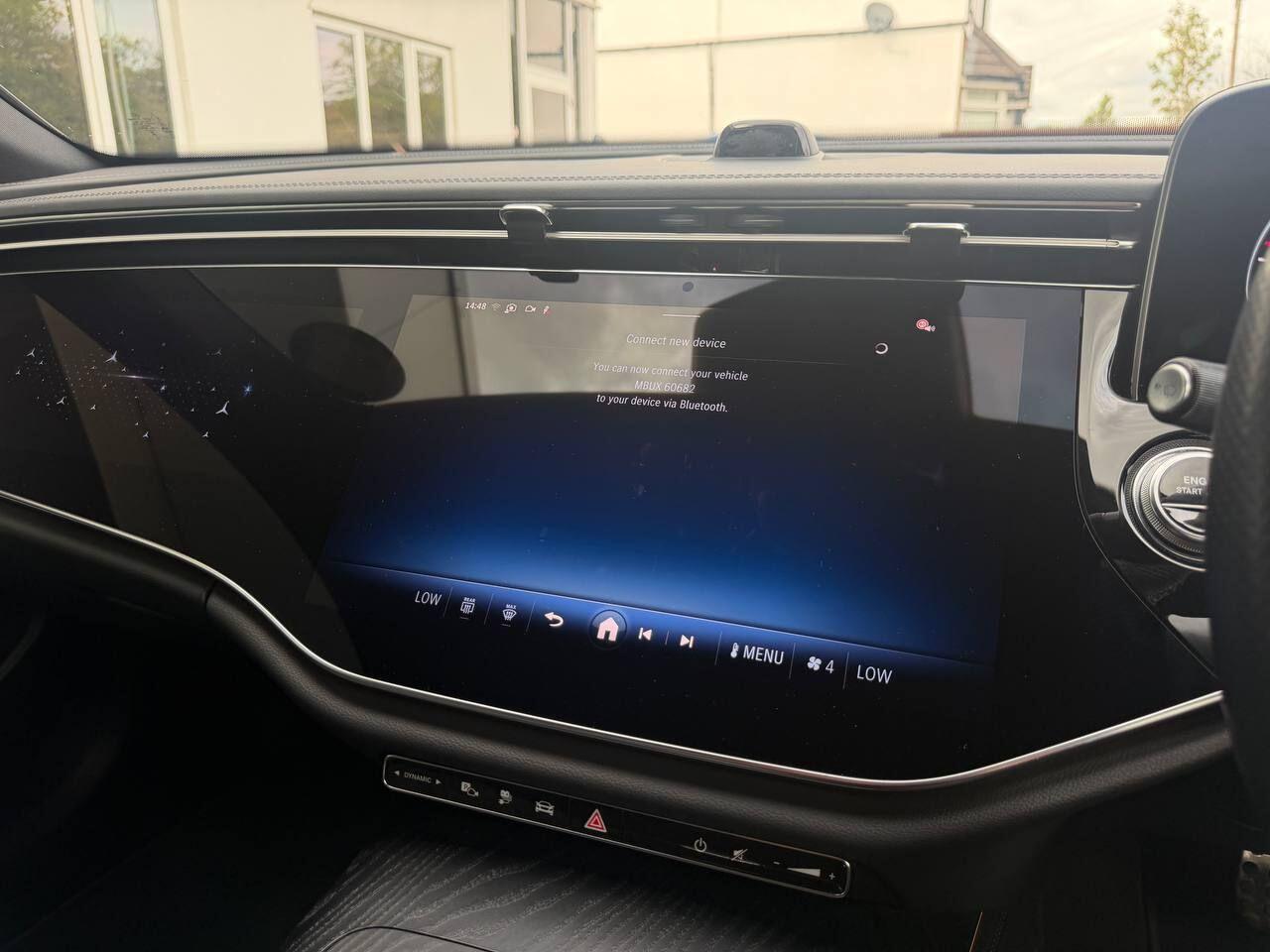 Mercedes-Benz E-Class view 44