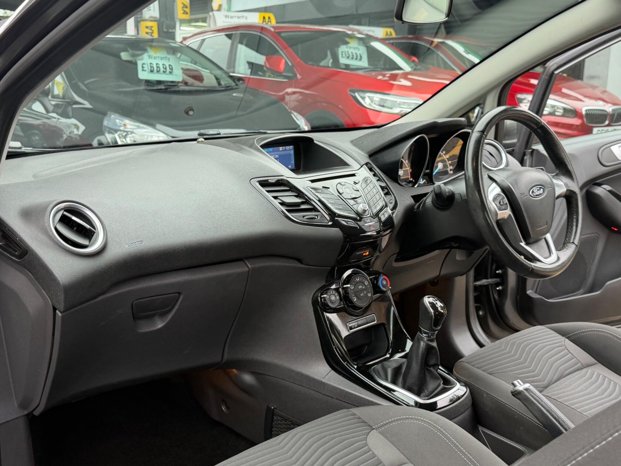 Ford Fiesta view 41