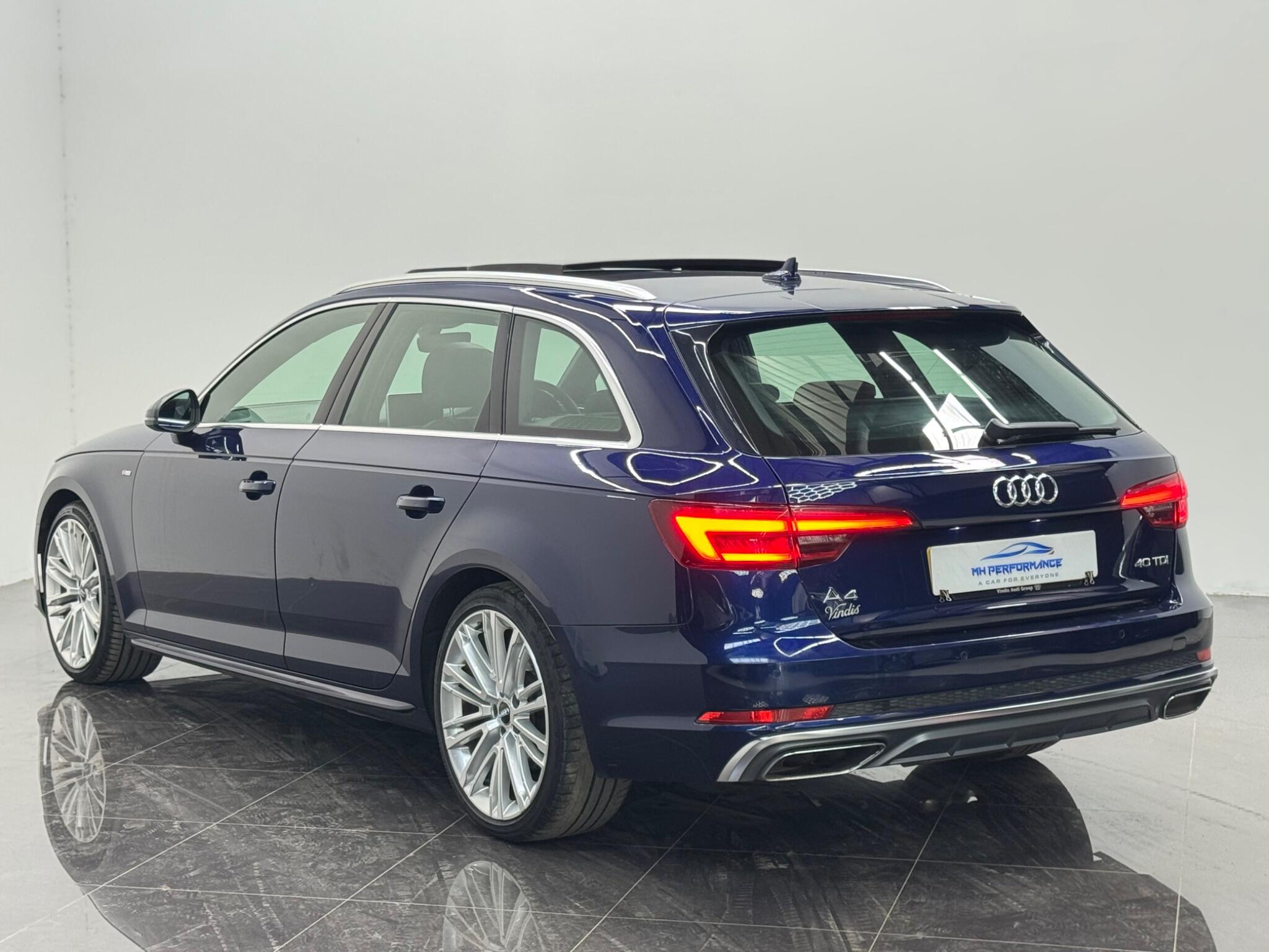 Audi A4 view 7