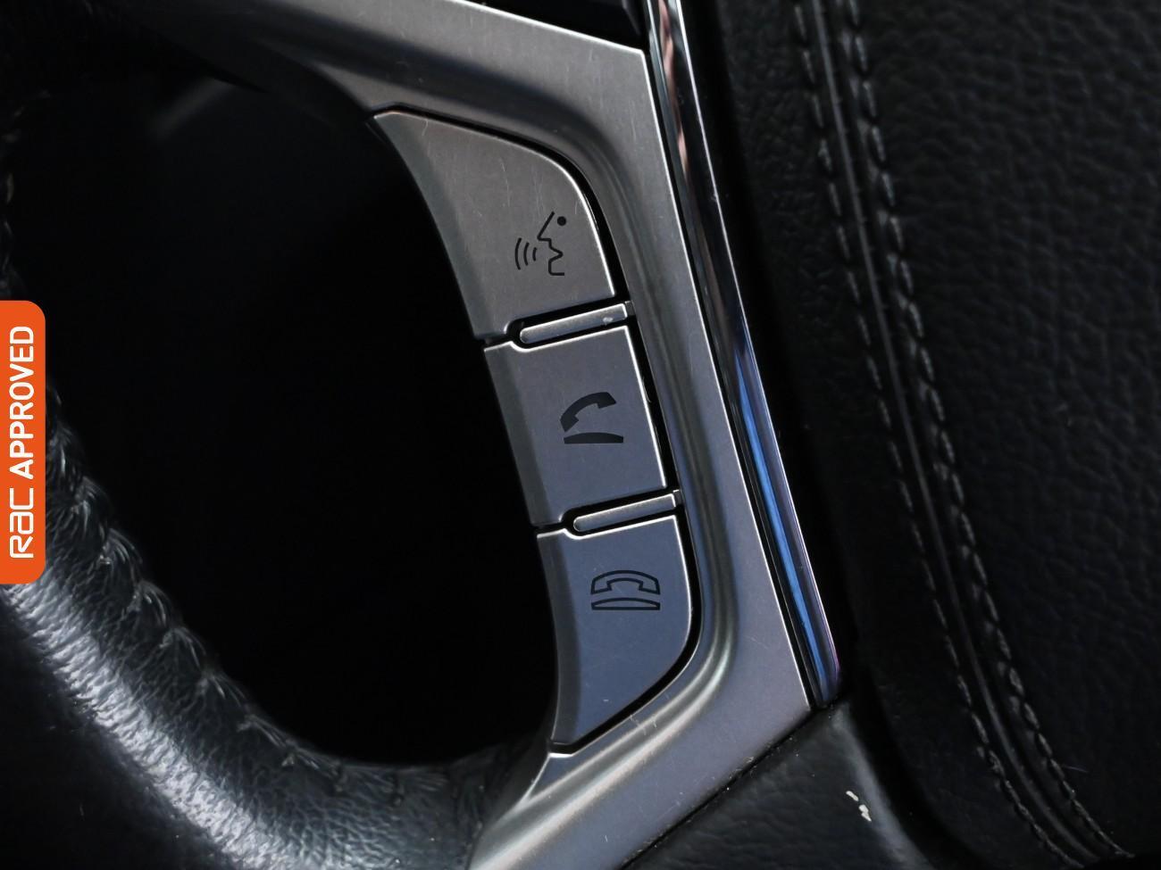 Mitsubishi L200 view 21