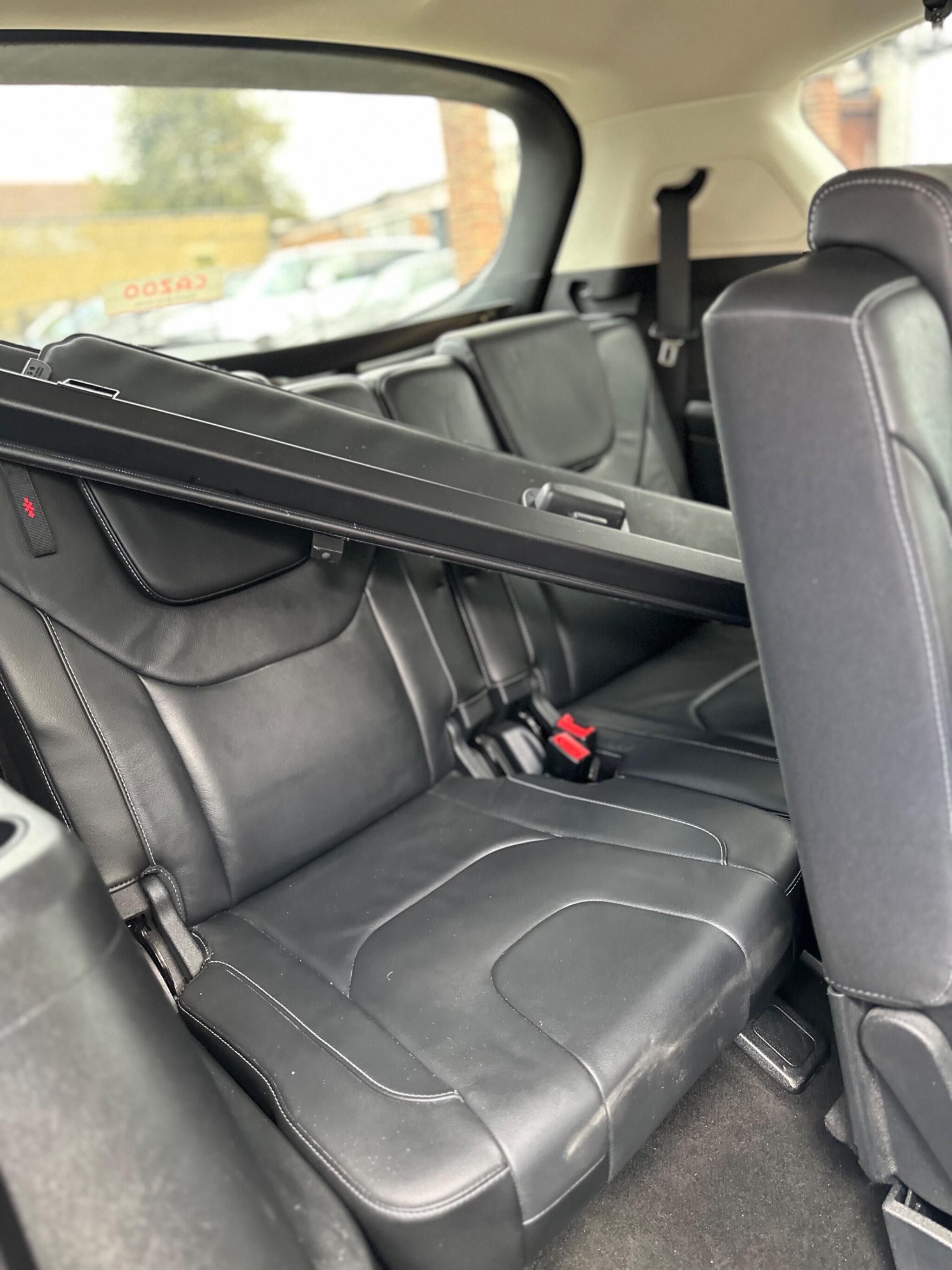 Ford S-Max view 15