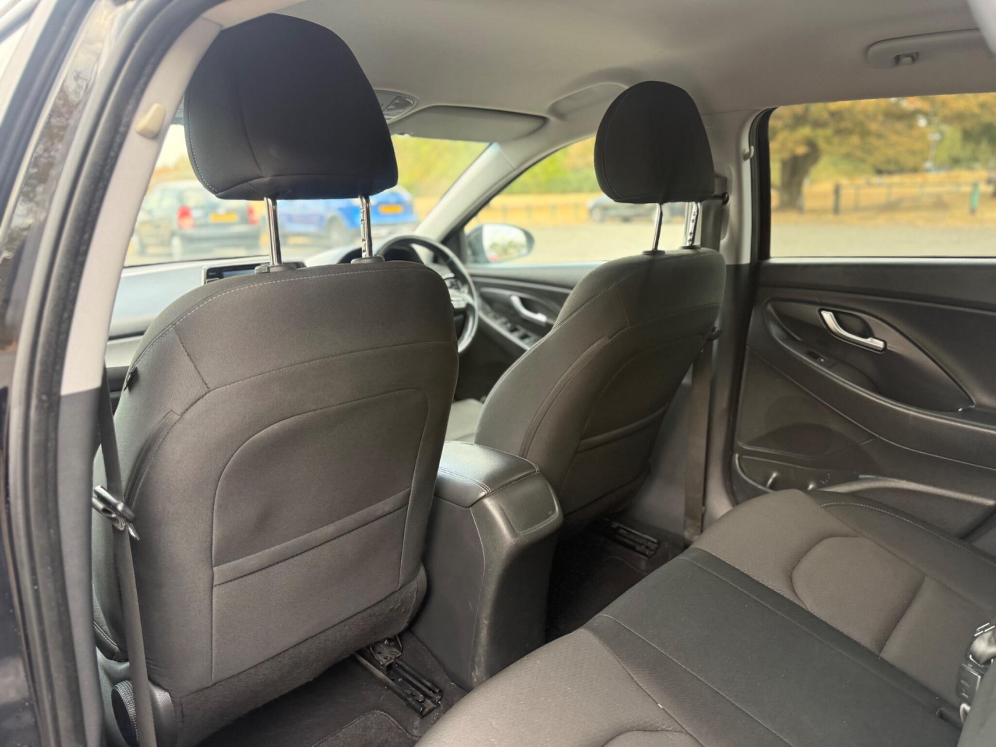Hyundai i30 view 26