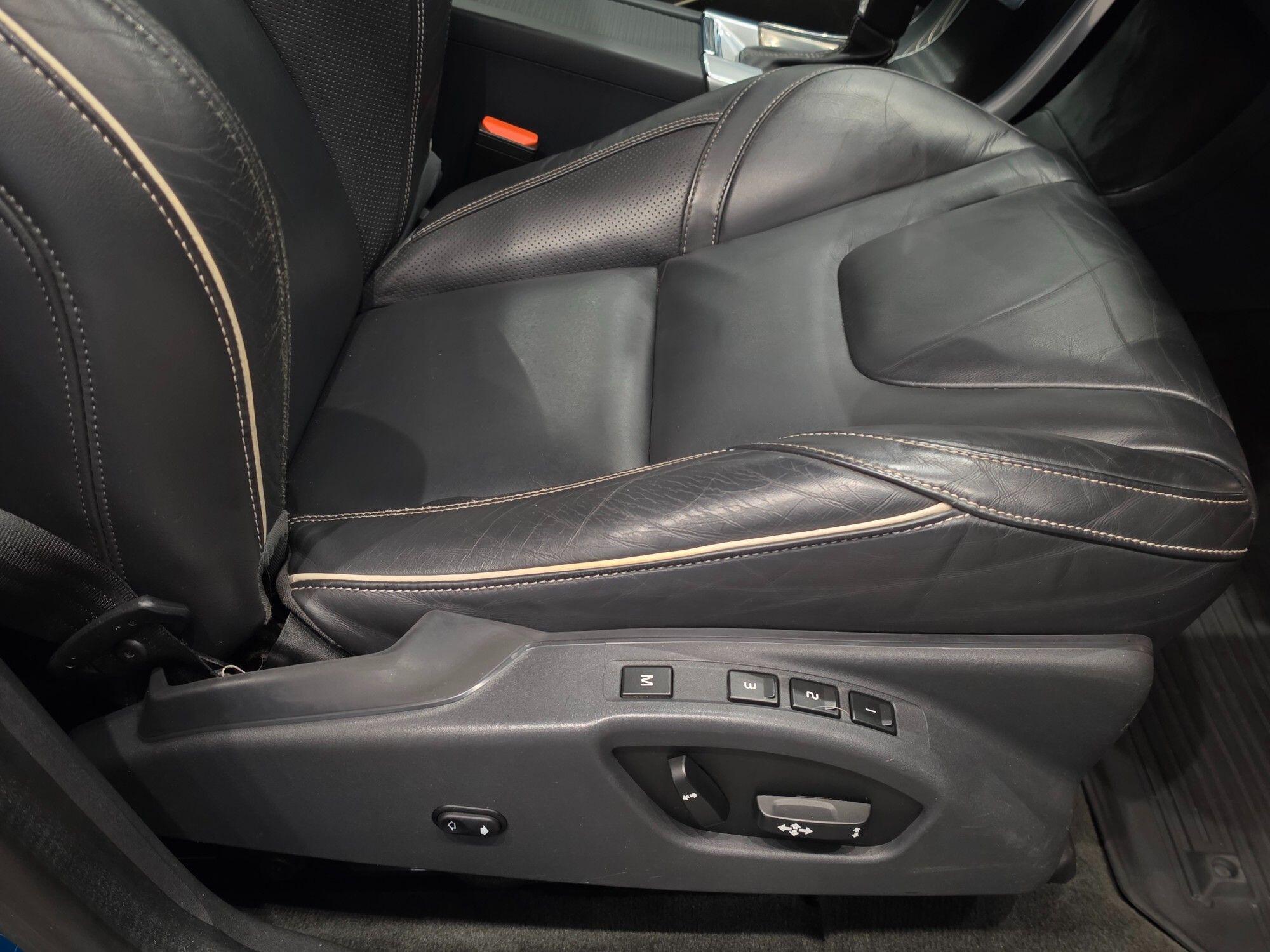 Volvo XC60 view 27