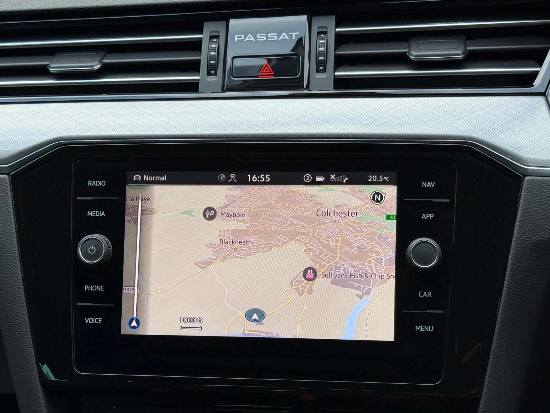 Volkswagen Passat view 37