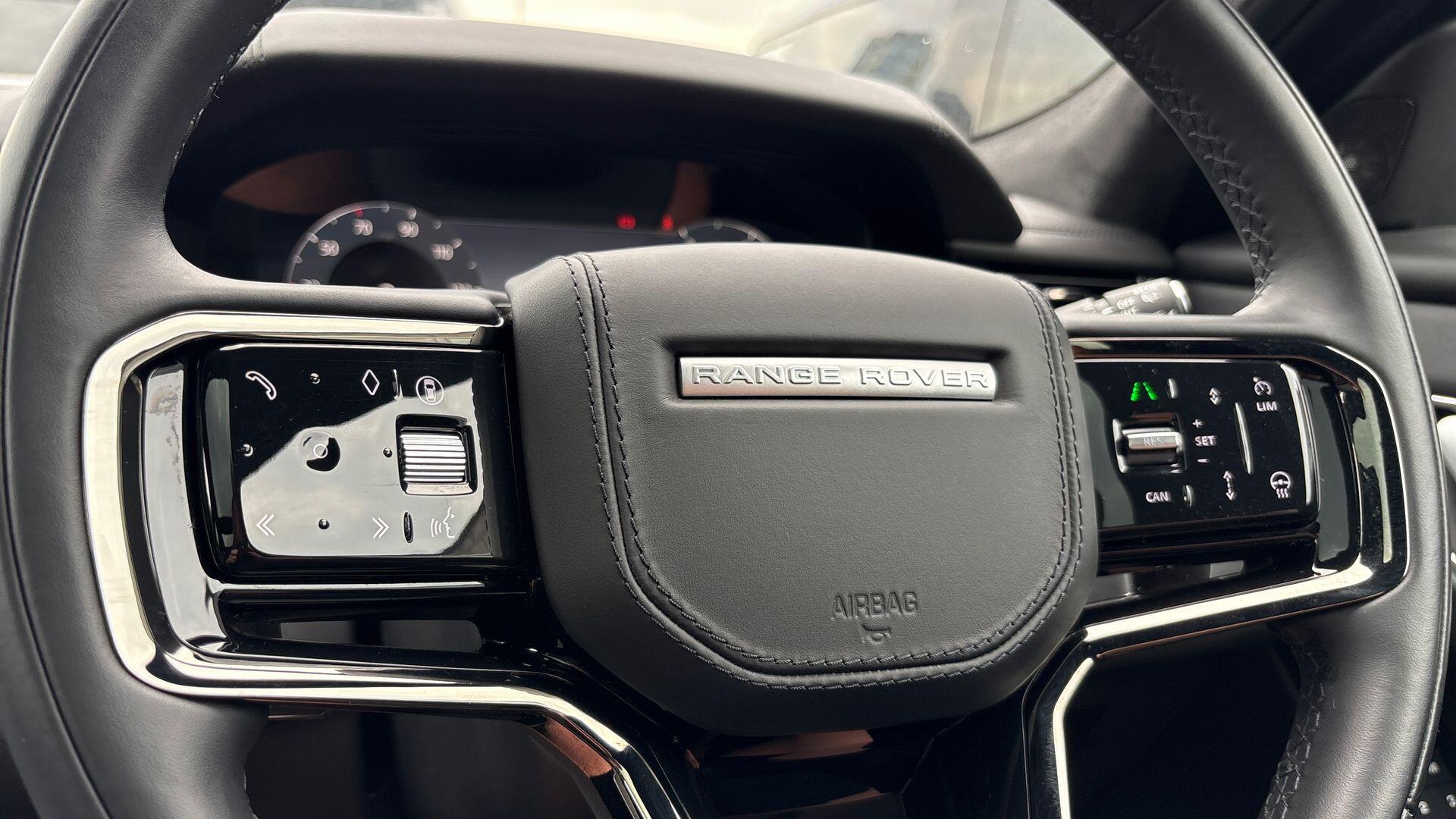 Land Rover Range Rover Velar view 33