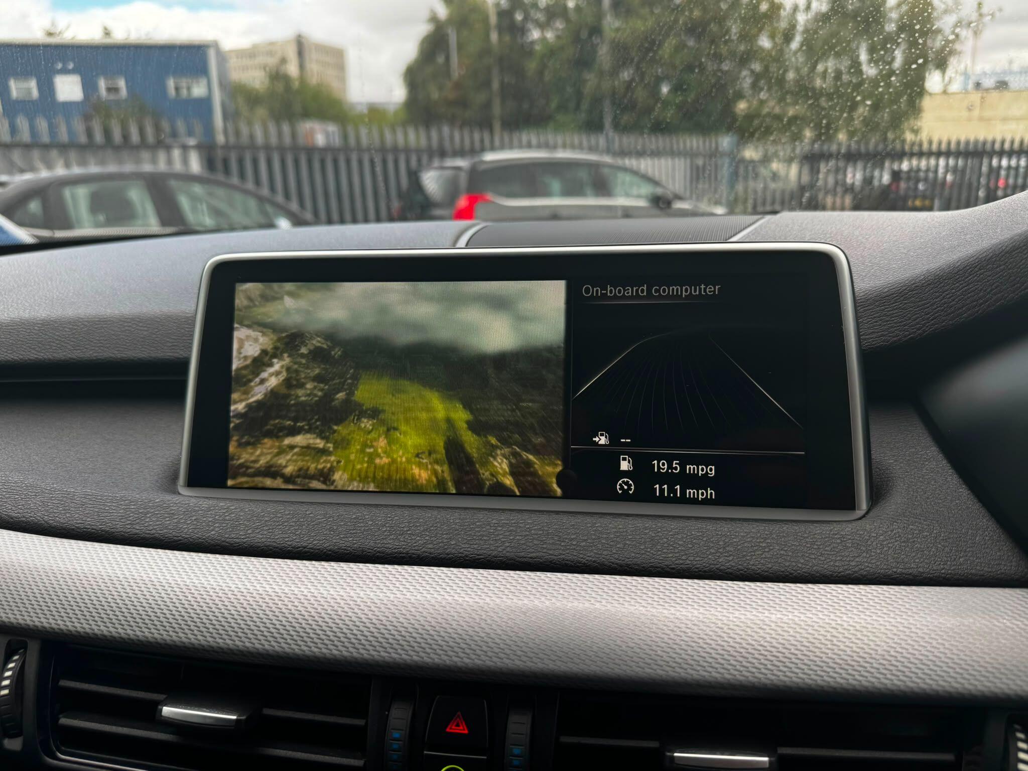 BMW X5 view 41