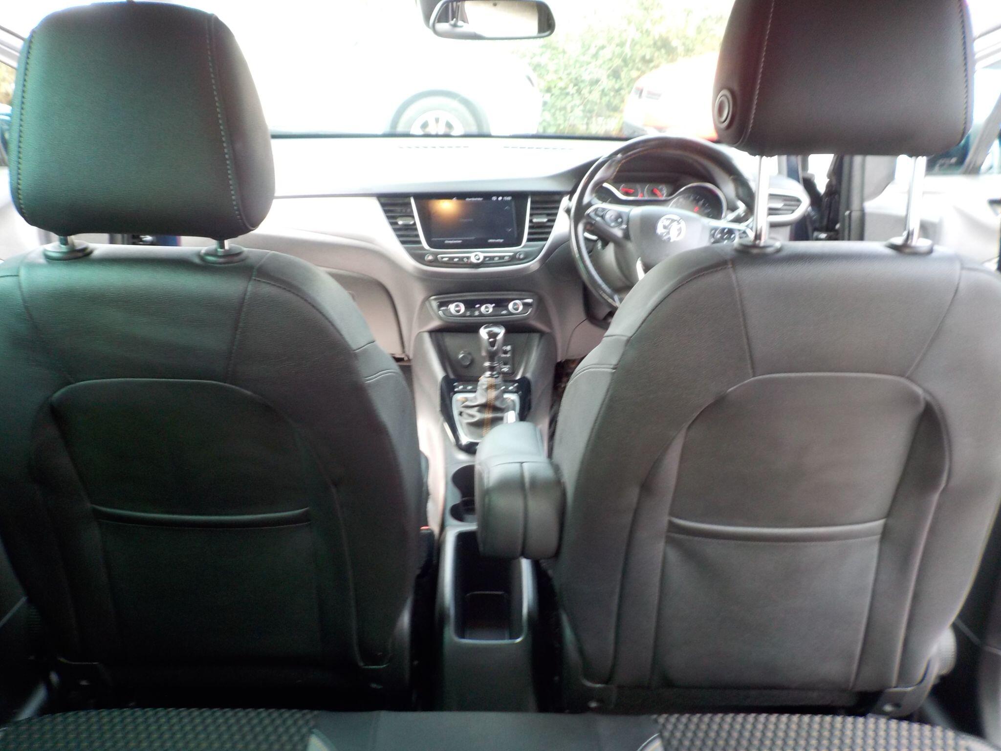 Vauxhall Crossland X 1.5 Turbo D ecoTEC Tech Line Nav Euro 6 (s/s) 5dr