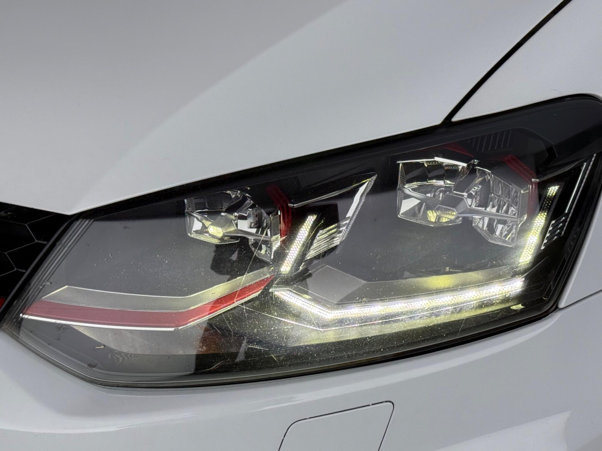 Volkswagen Polo view 11