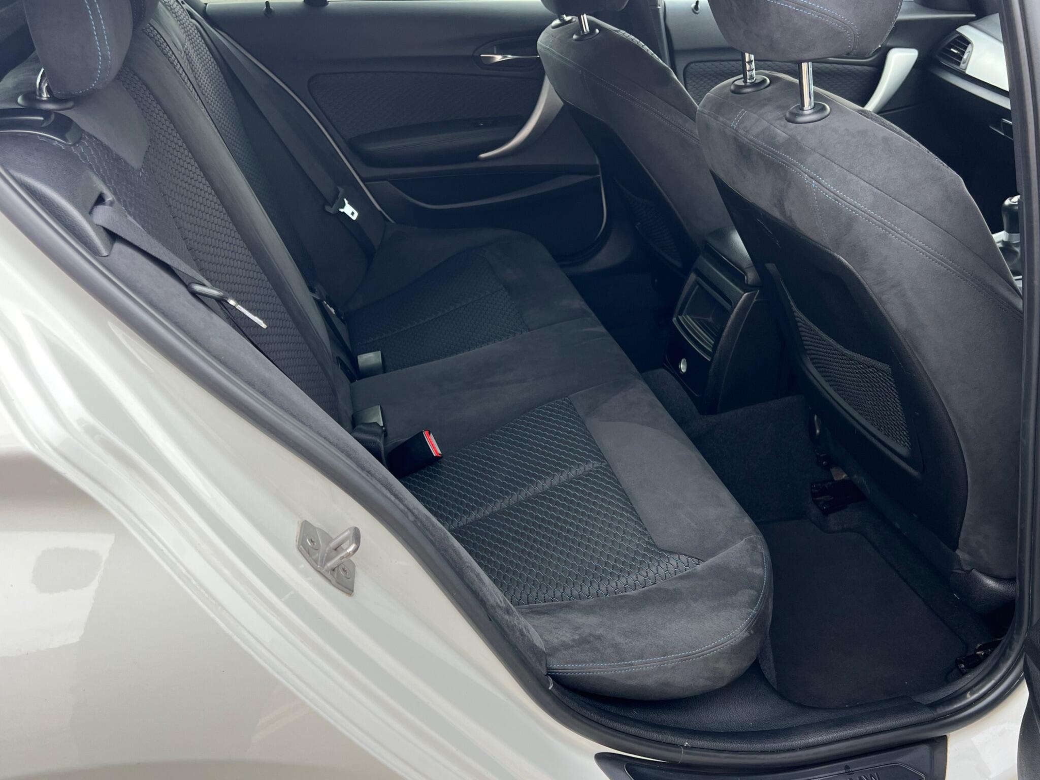 BMW 1 Series view 19