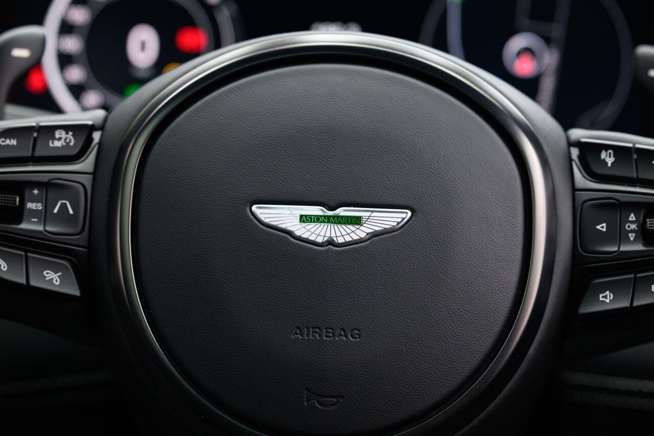 Aston Martin DBX view 43