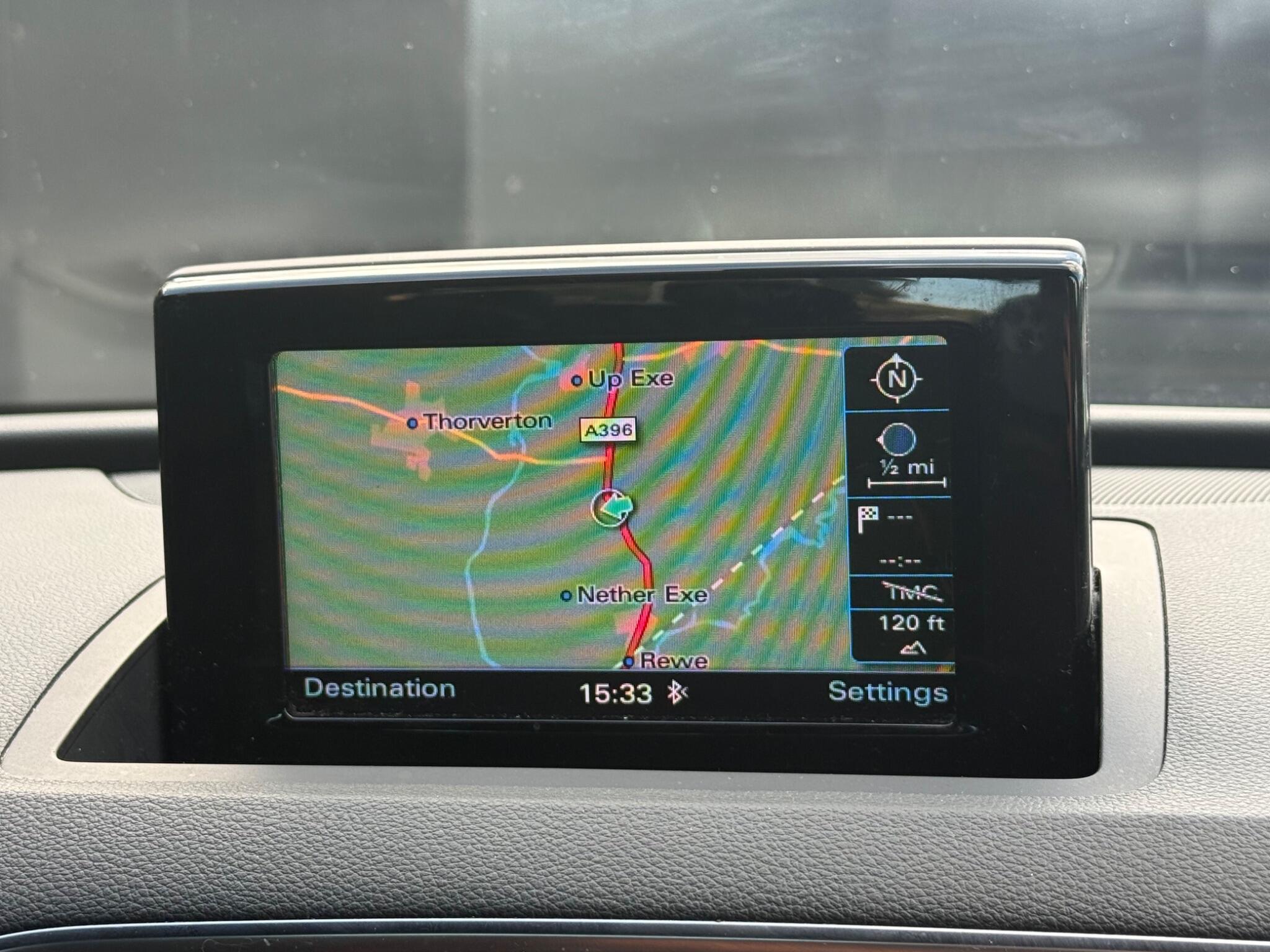 Audi Q3 view 27