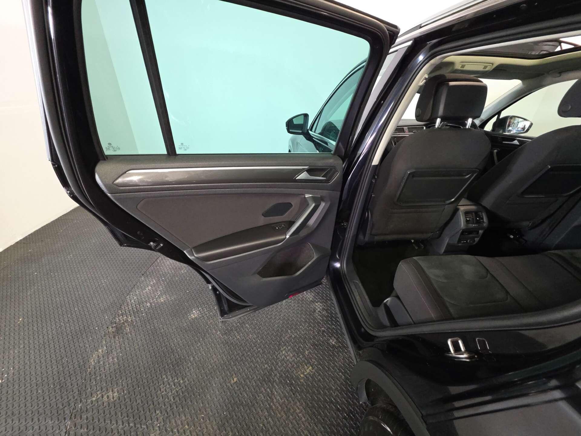 Volkswagen Tiguan view 60