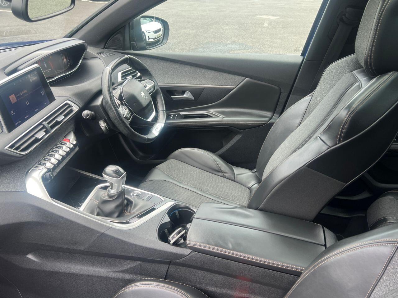 Peugeot 3008 view 7