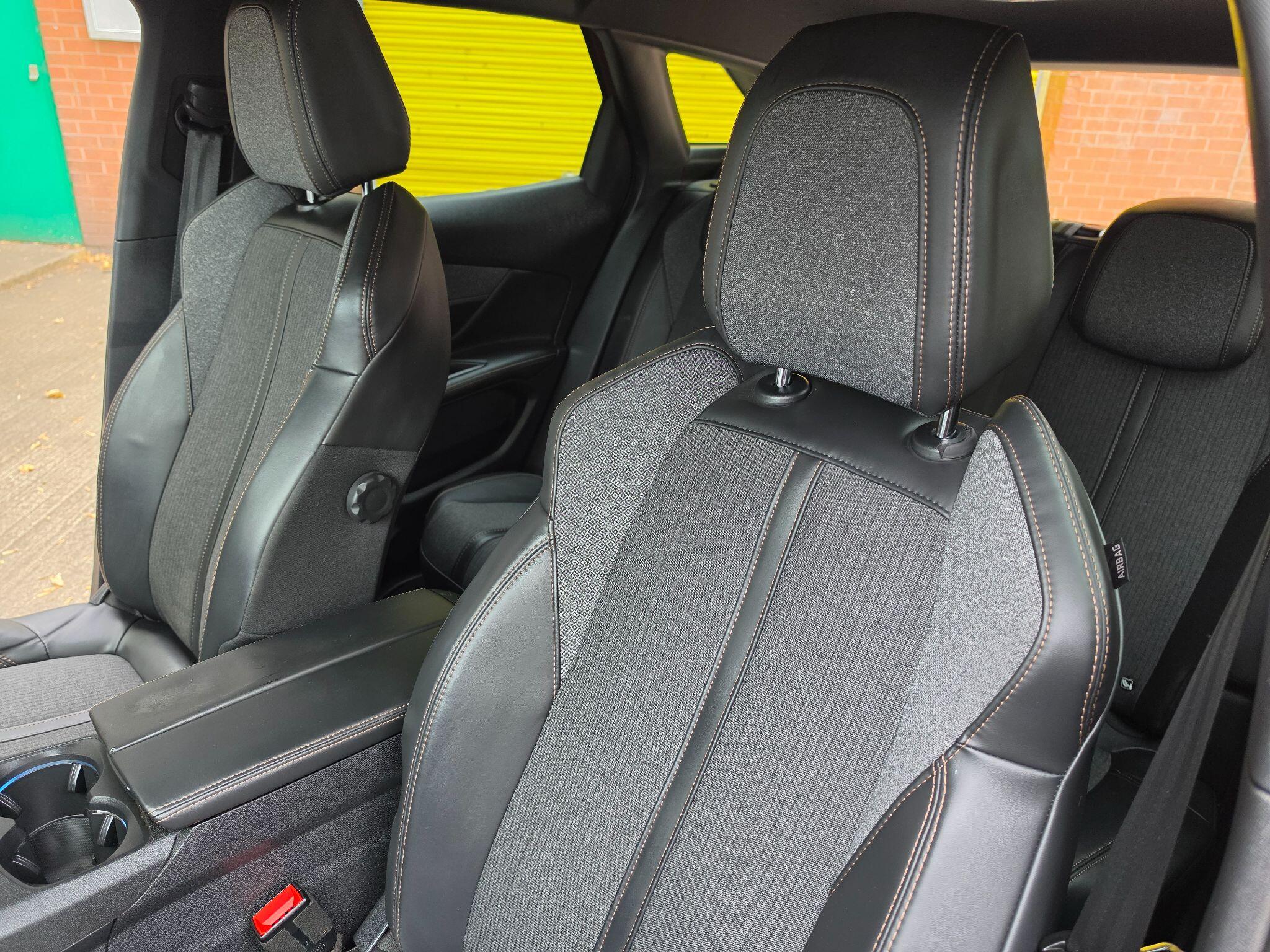 Peugeot 3008 view 25