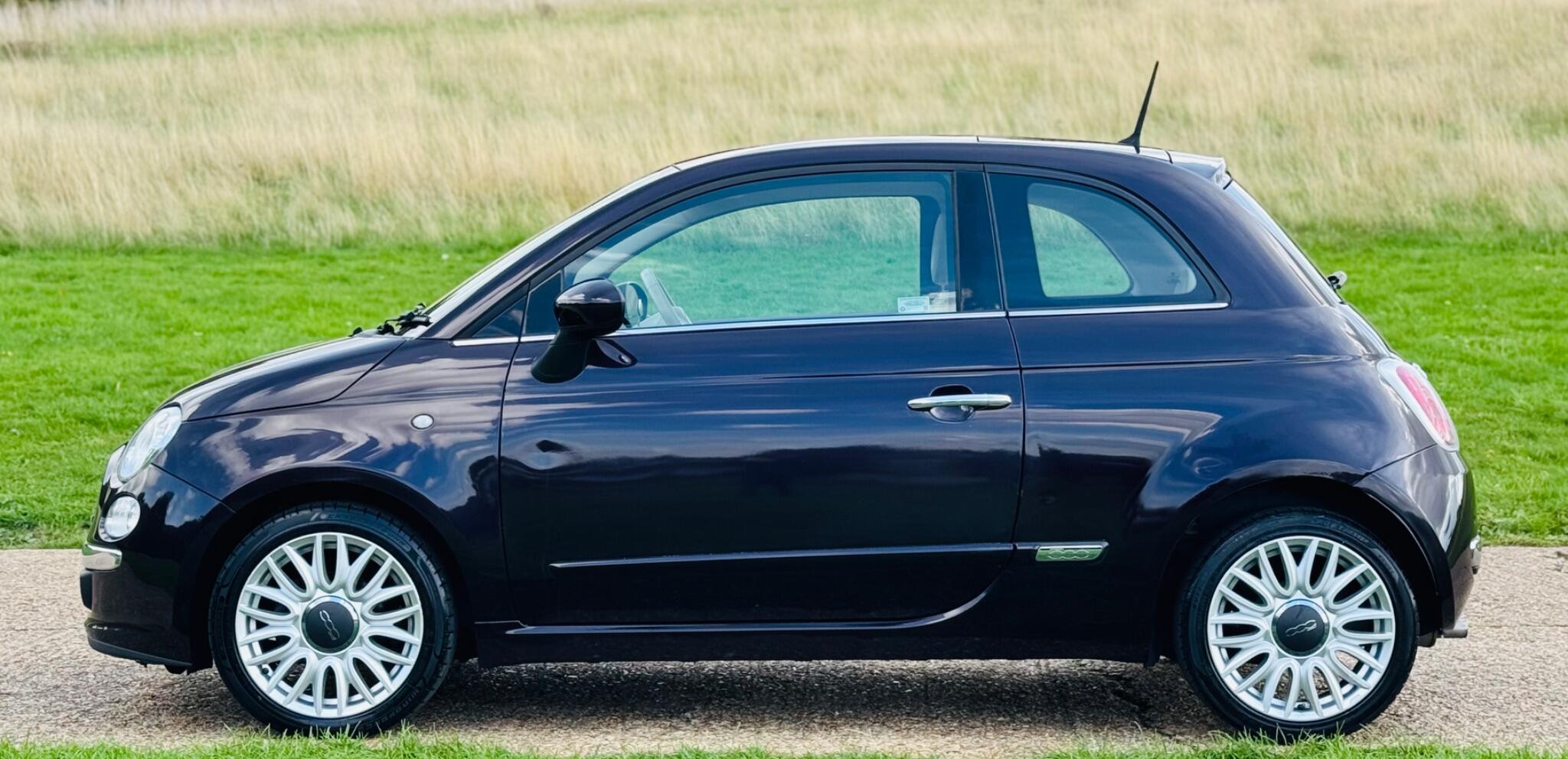 2015 Fiat 500 image 8