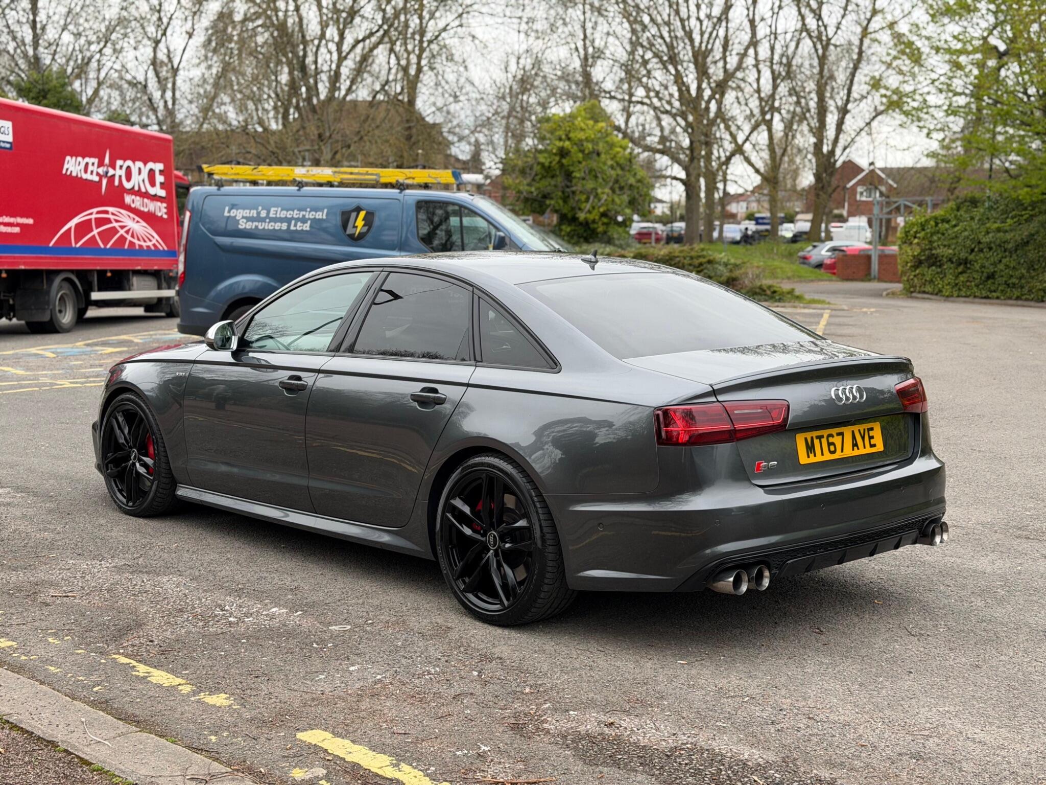 Audi S6 view 5