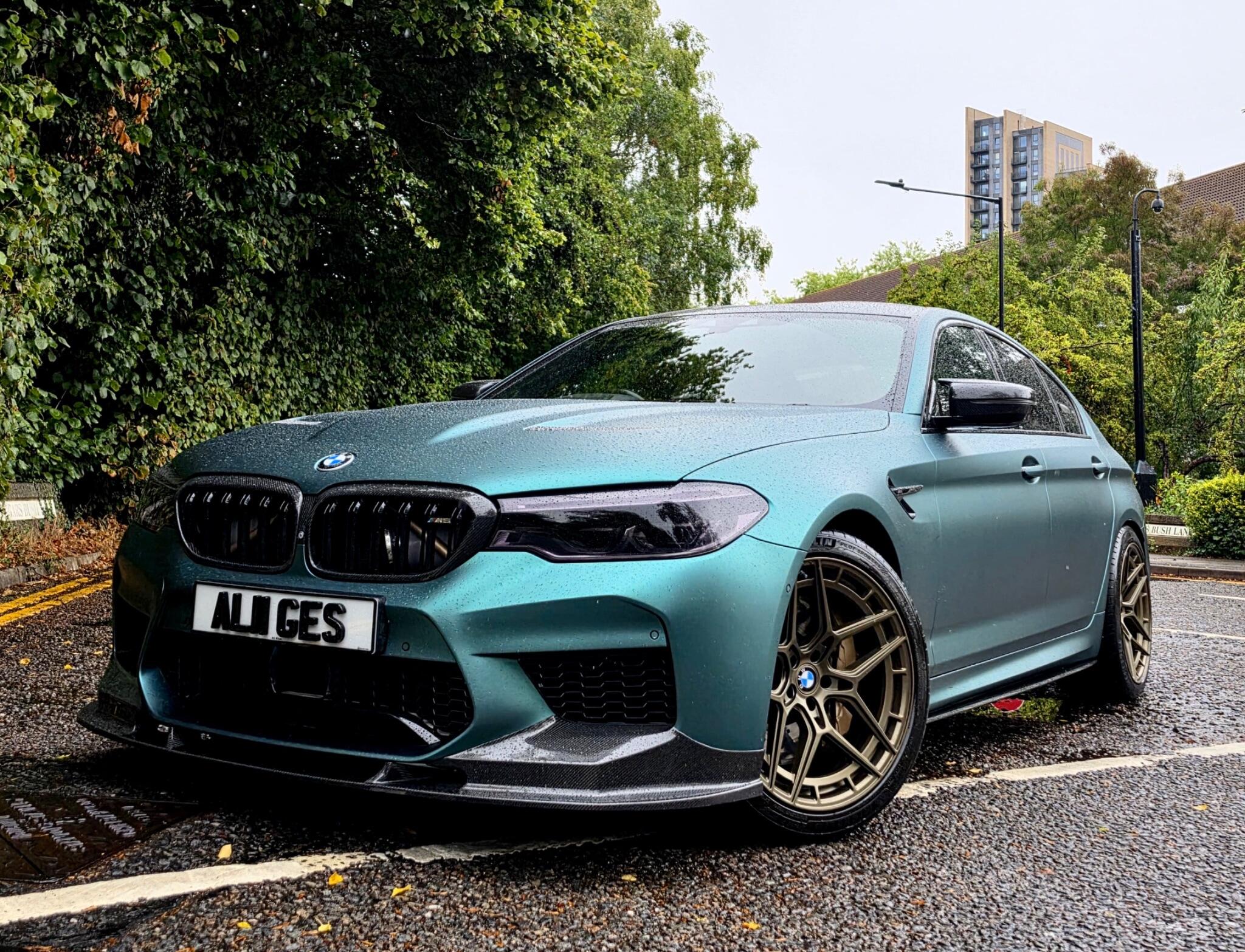 BMW M5 view 13