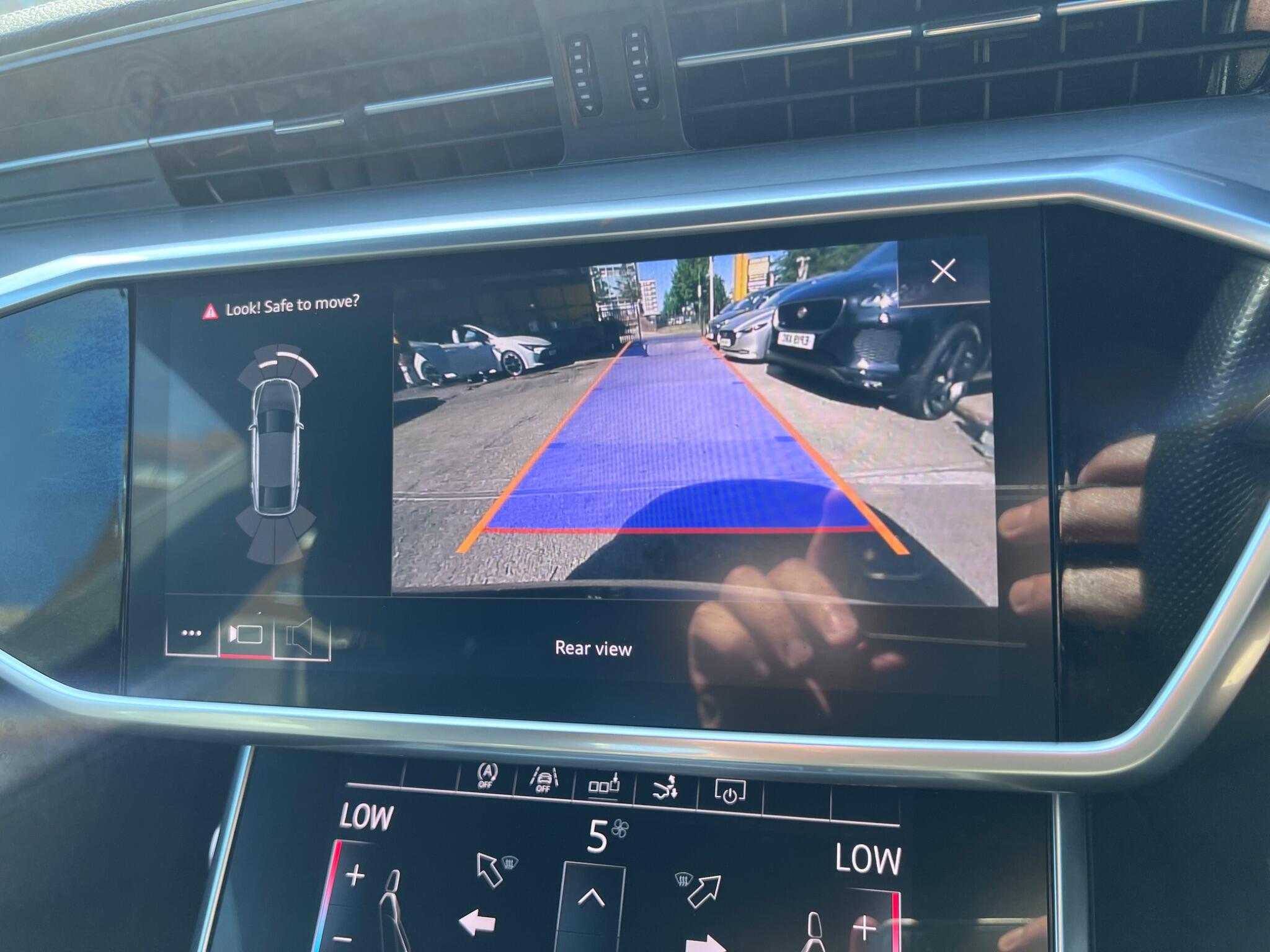 Audi A7 view 25
