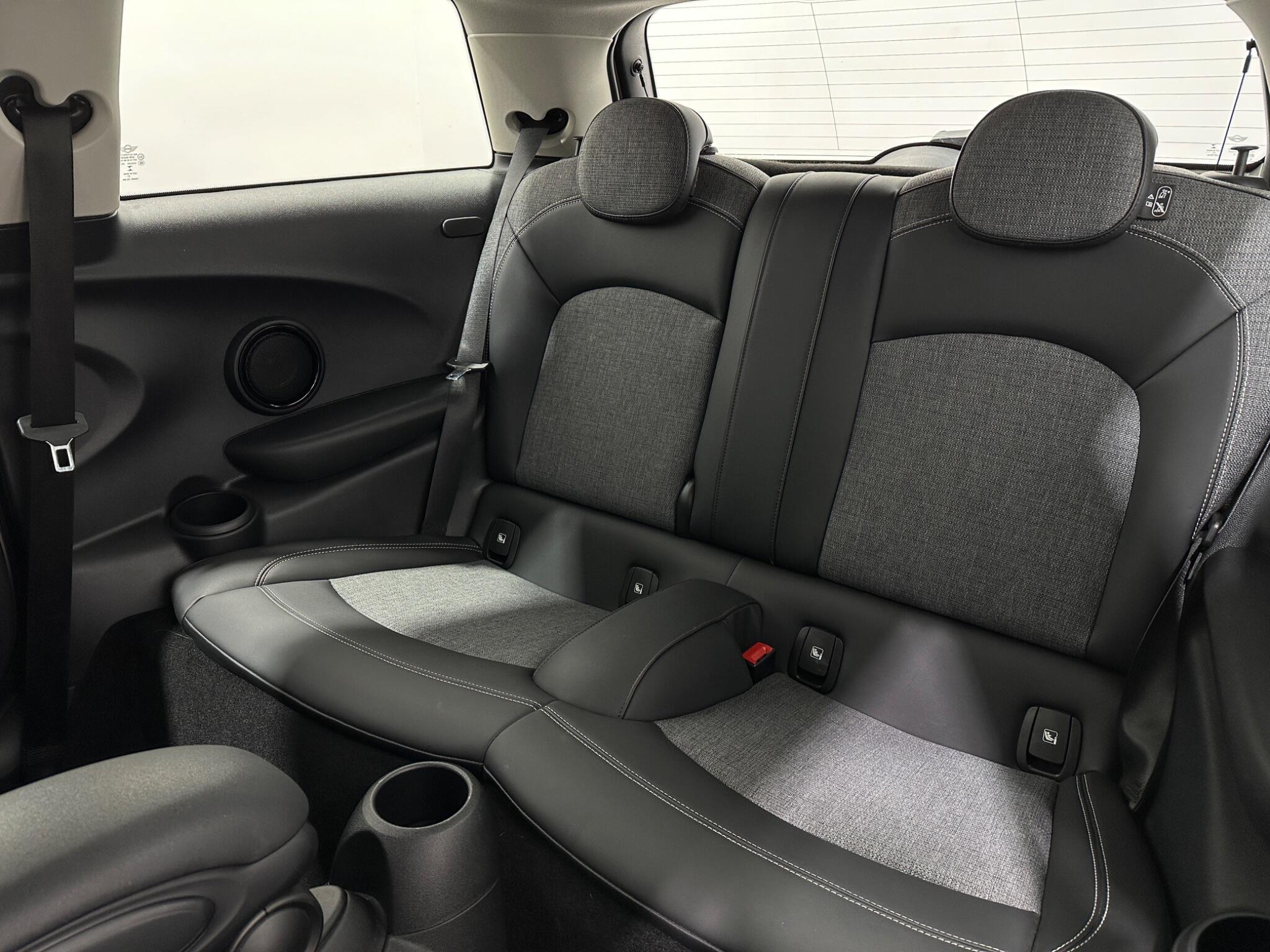 Mini Hatch view 40