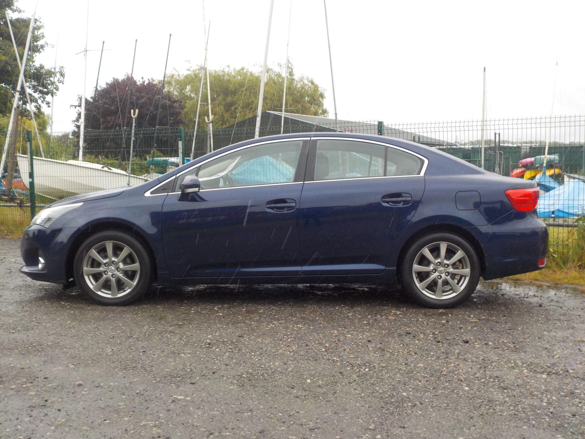 Toyota Avensis 2.0 D-4D Icon Plus Euro 5 4dr