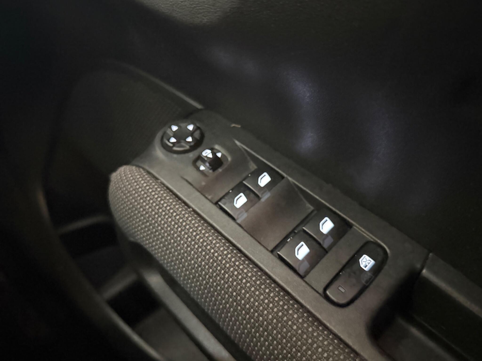 Citroen C3 Aircross view 21