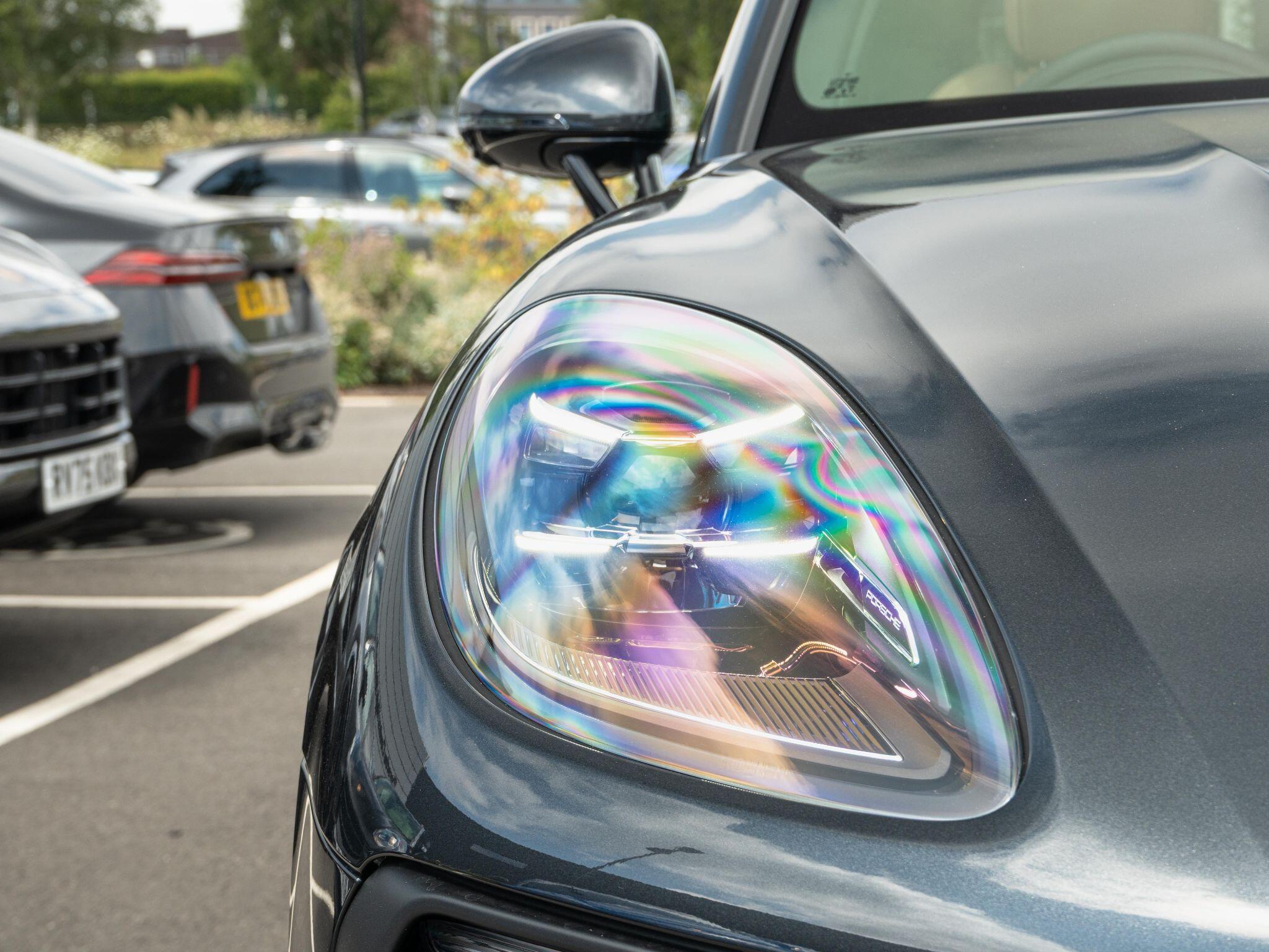 Porsche Macan view 8