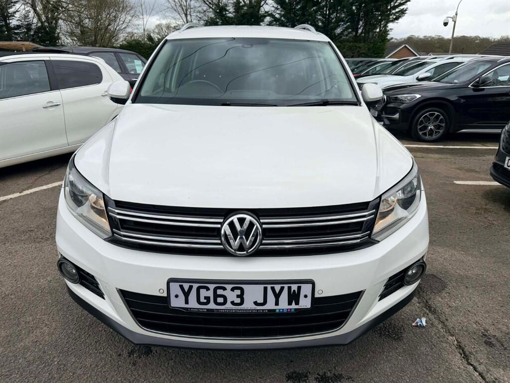 Volkswagen Tiguan view 6