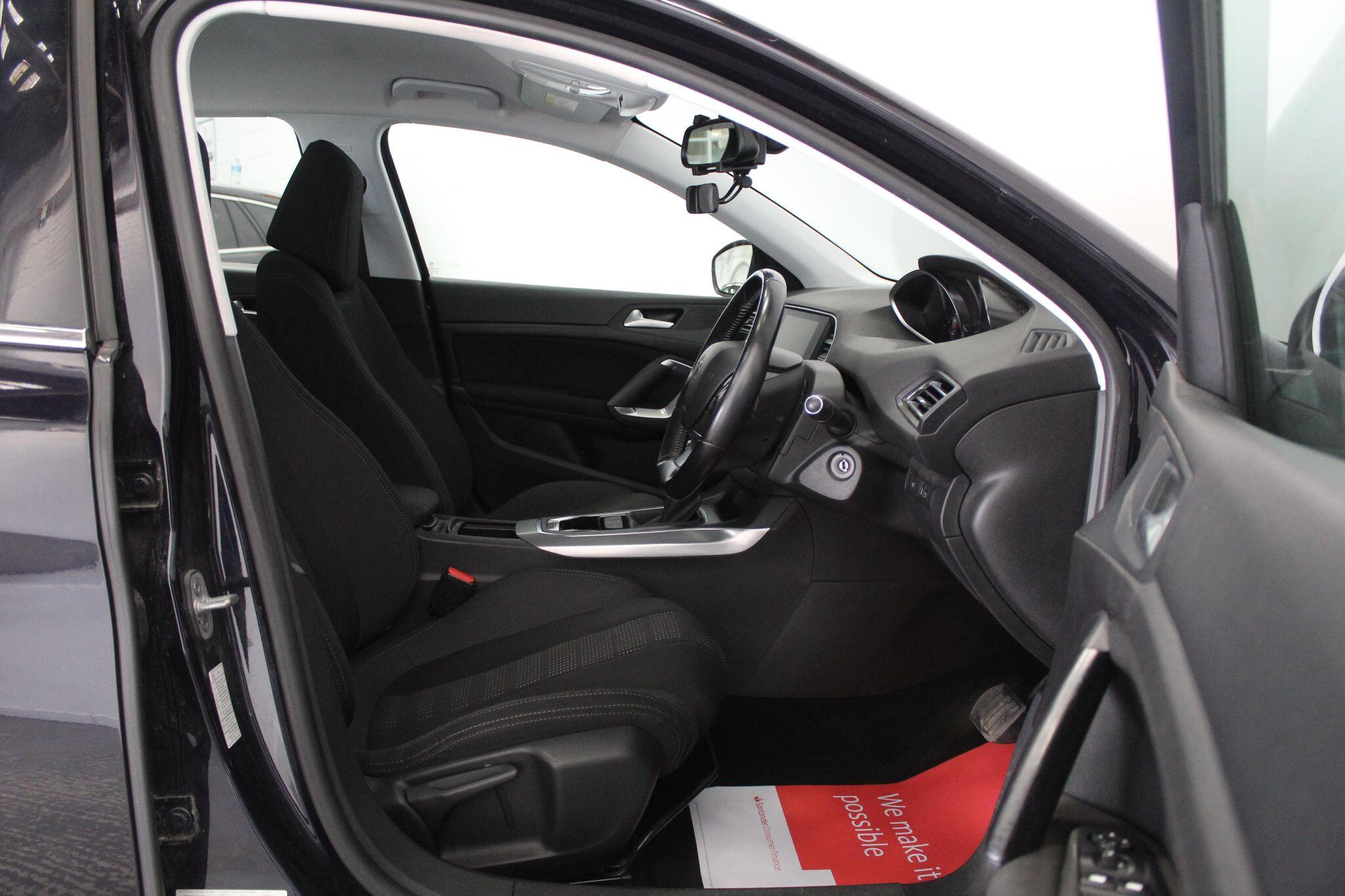 Peugeot 308 view 30