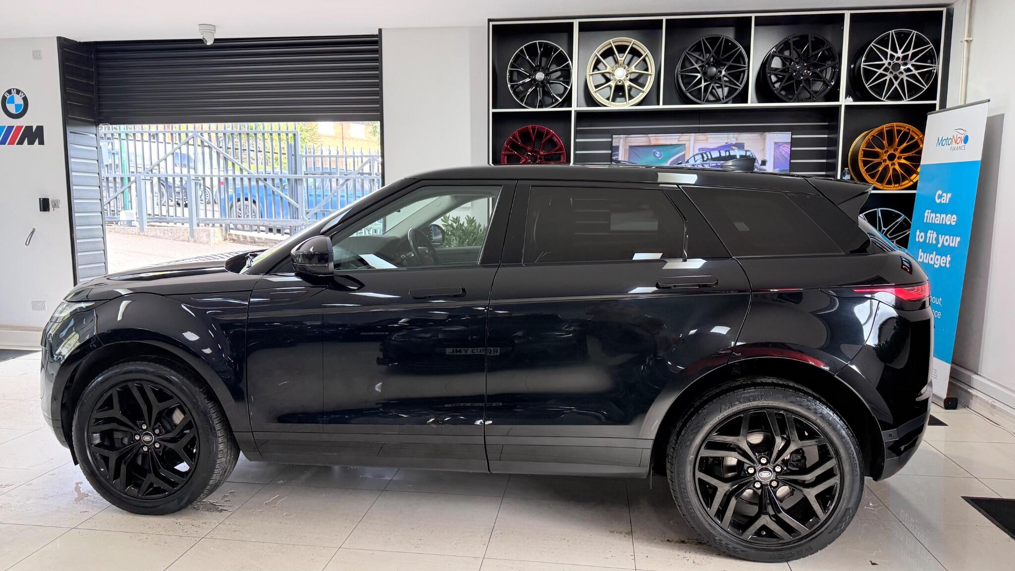 Land Rover Range Rover Evoque view 34