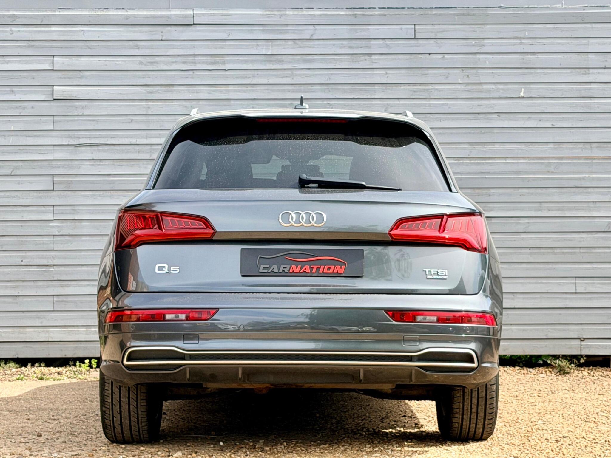 Audi Q5 view 7