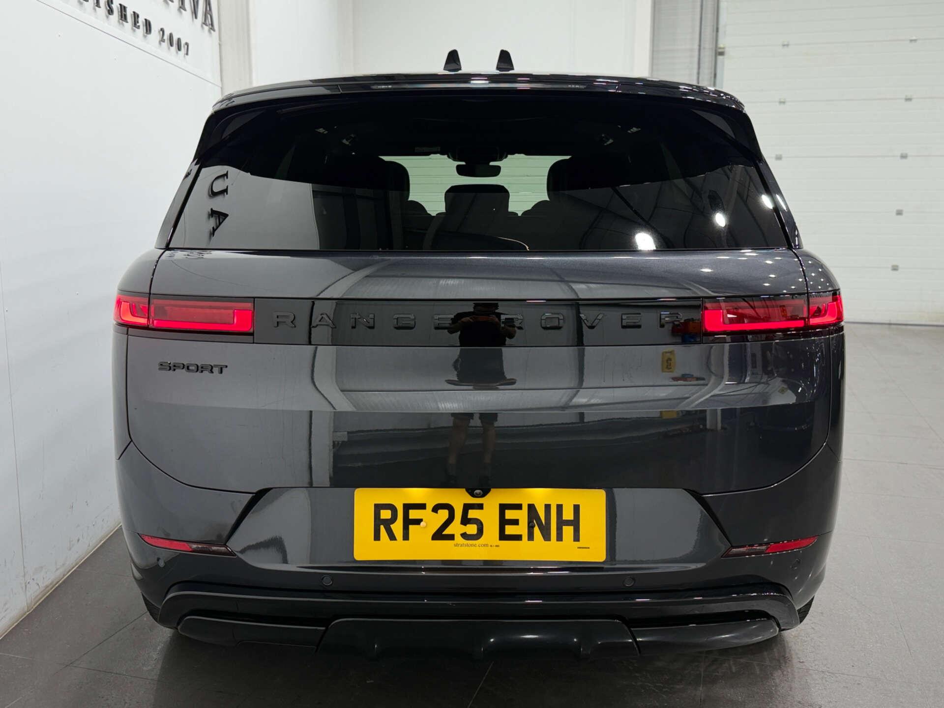 Land Rover Range Rover Sport view 7