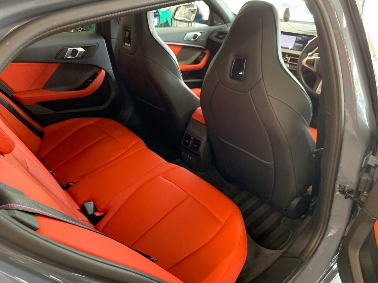 BMW 1 Series view 26
