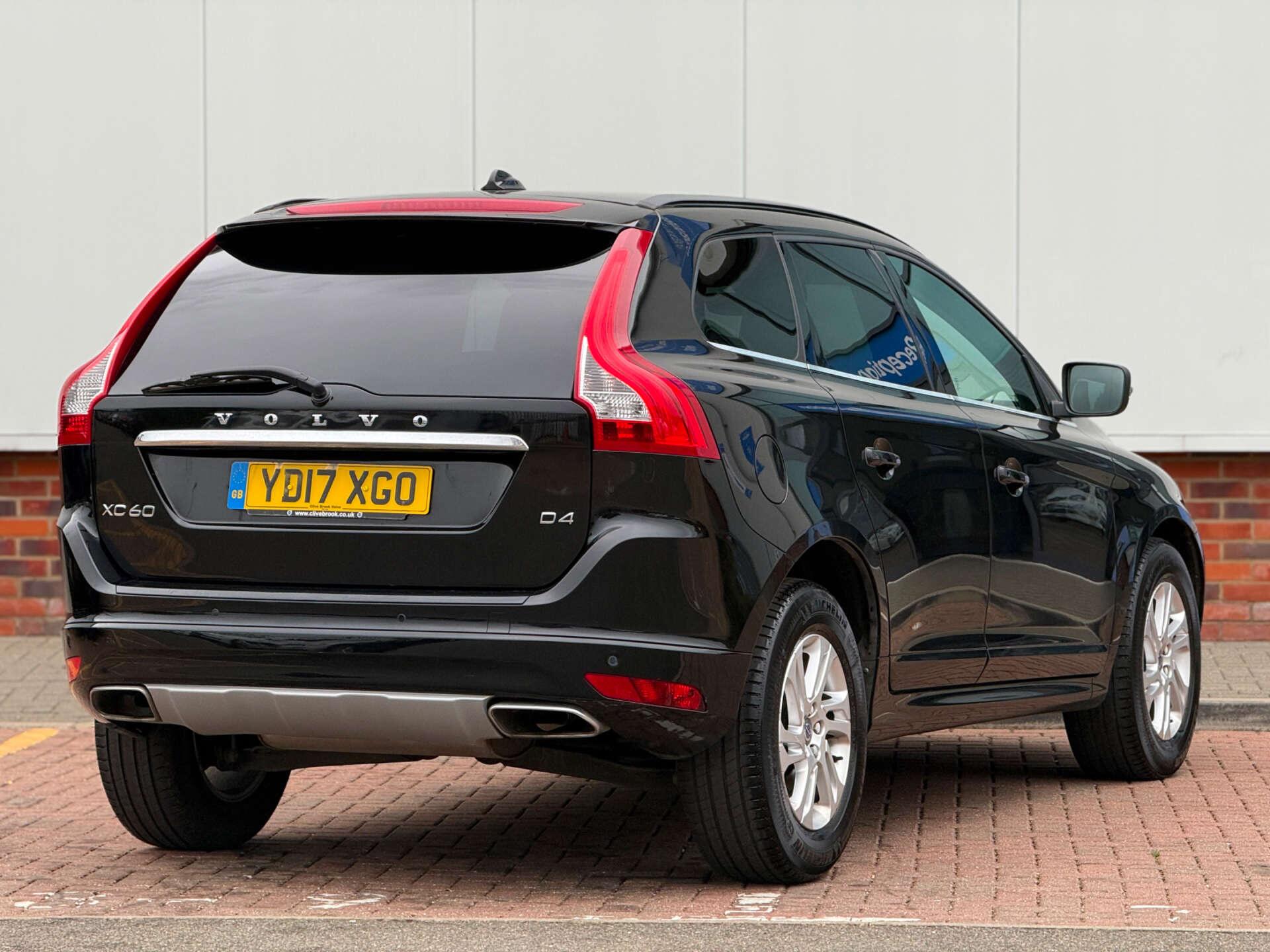Volvo XC60 view 6