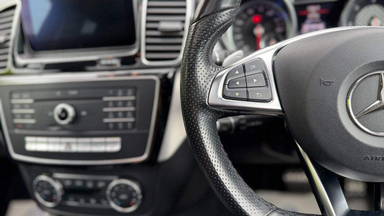 Mercedes-Benz Gle view 17