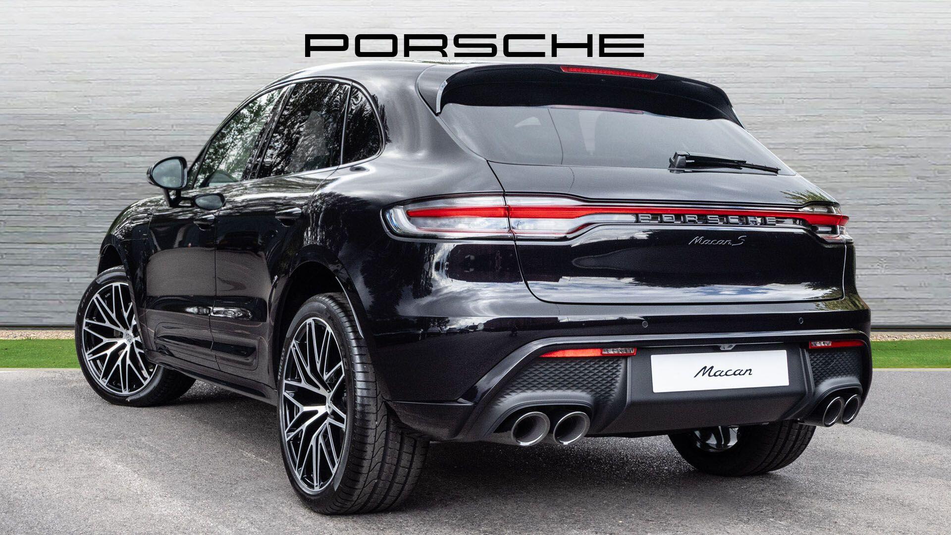 Porsche Macan view 4