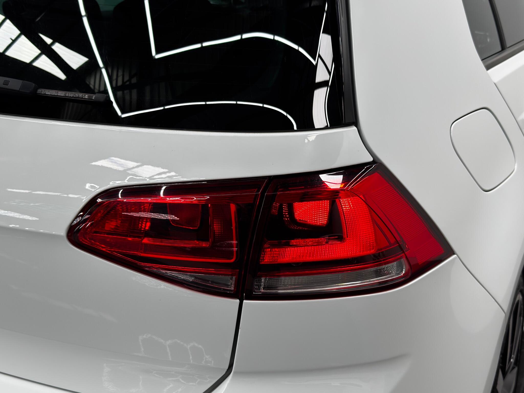 Volkswagen Golf view 29
