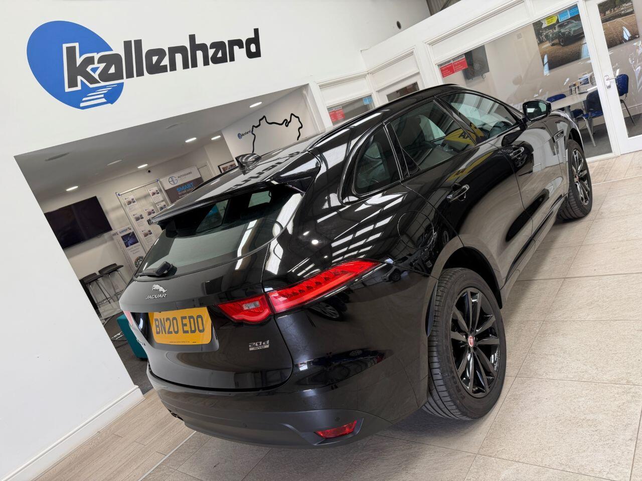 Jaguar F-Pace view 17